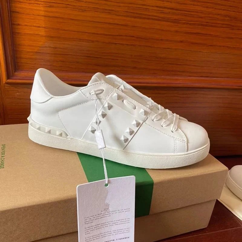 White rivets 12