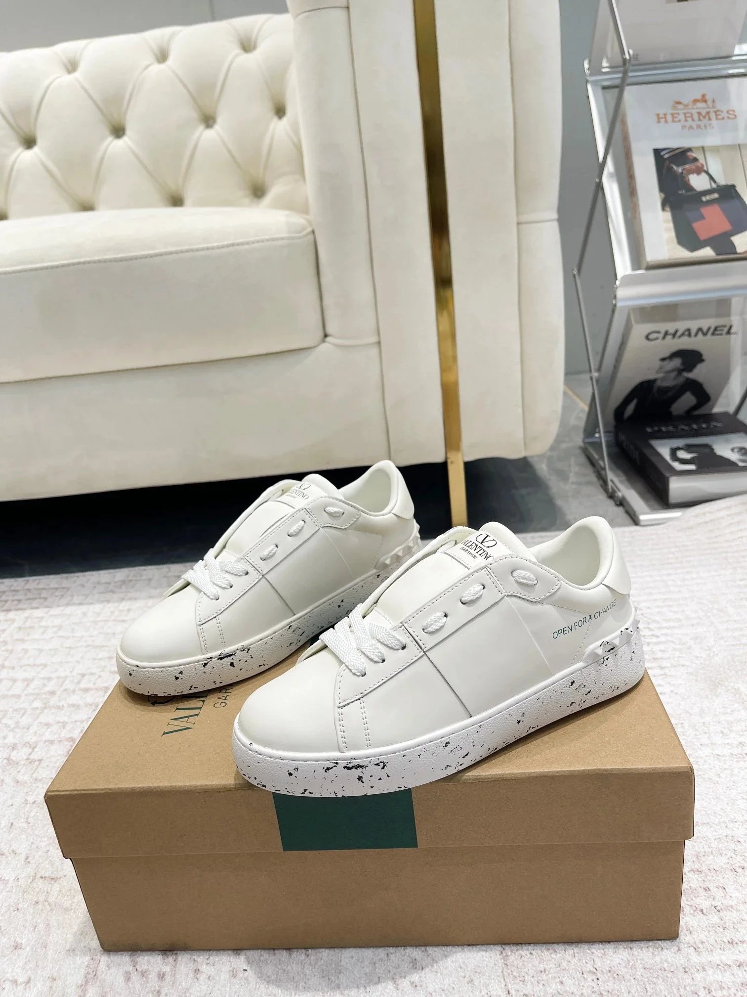 Milky white 37