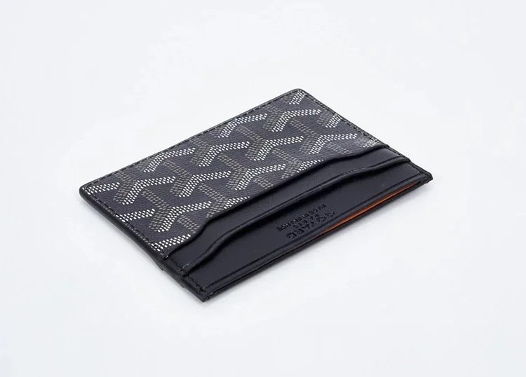 Style 1: Black