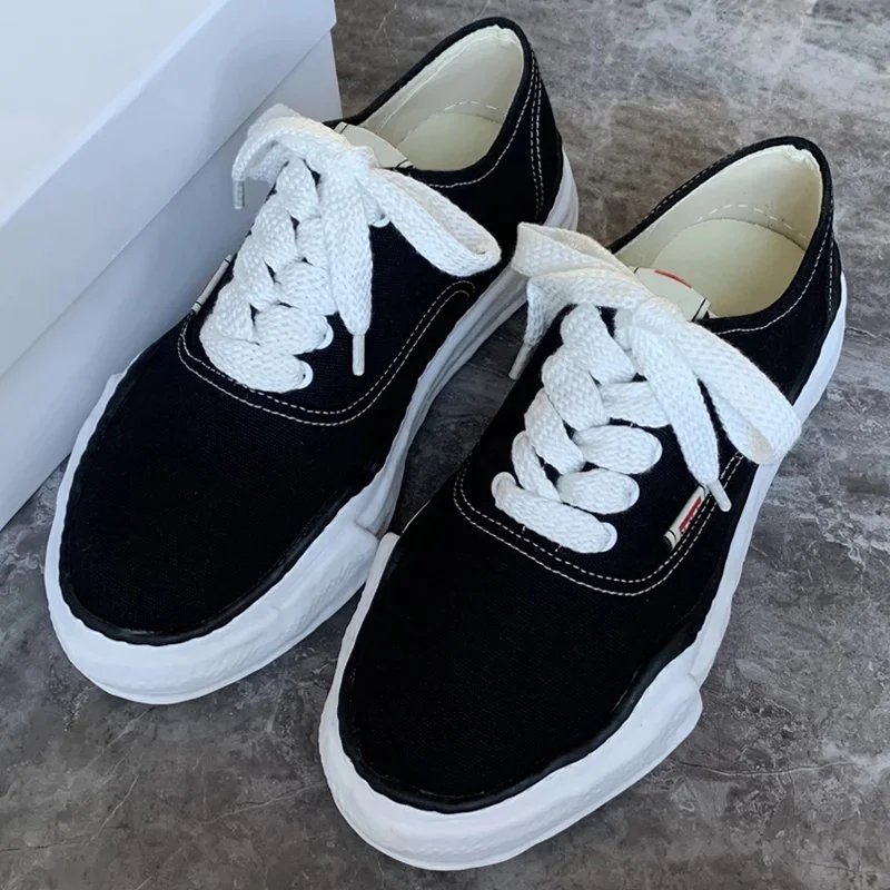 Black all-canvas