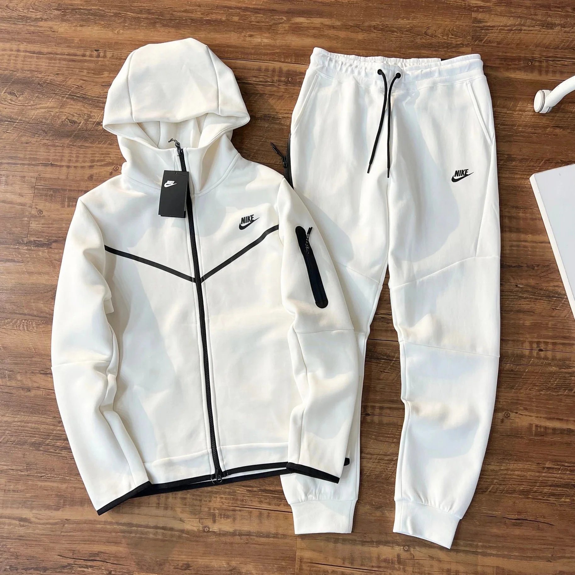 Set white