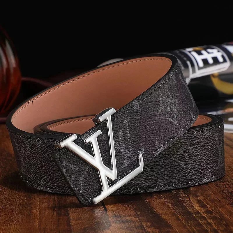 Black flower silver buckle