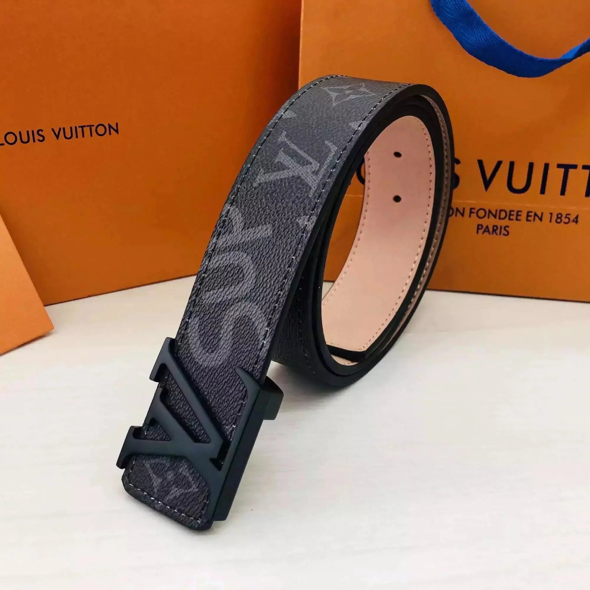 New SUP black buckle