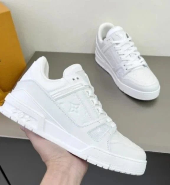 6 All white
