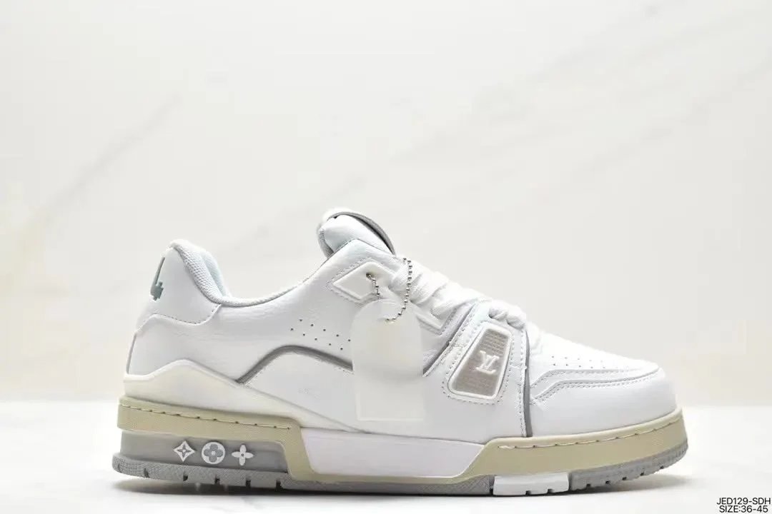 13 Beige