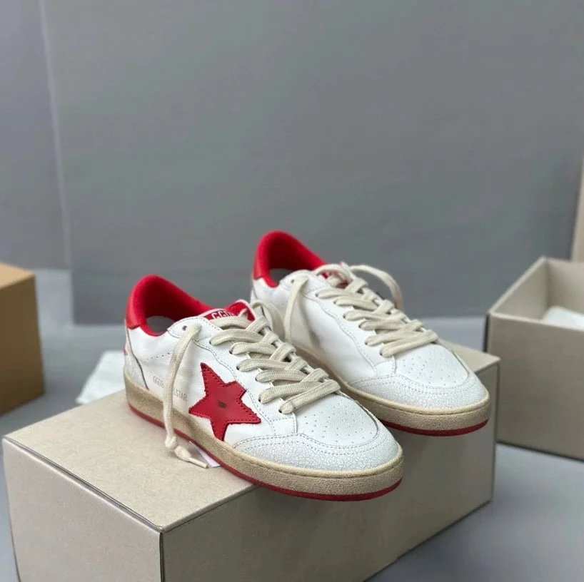 White Skin Red Star Spell Red Tail
