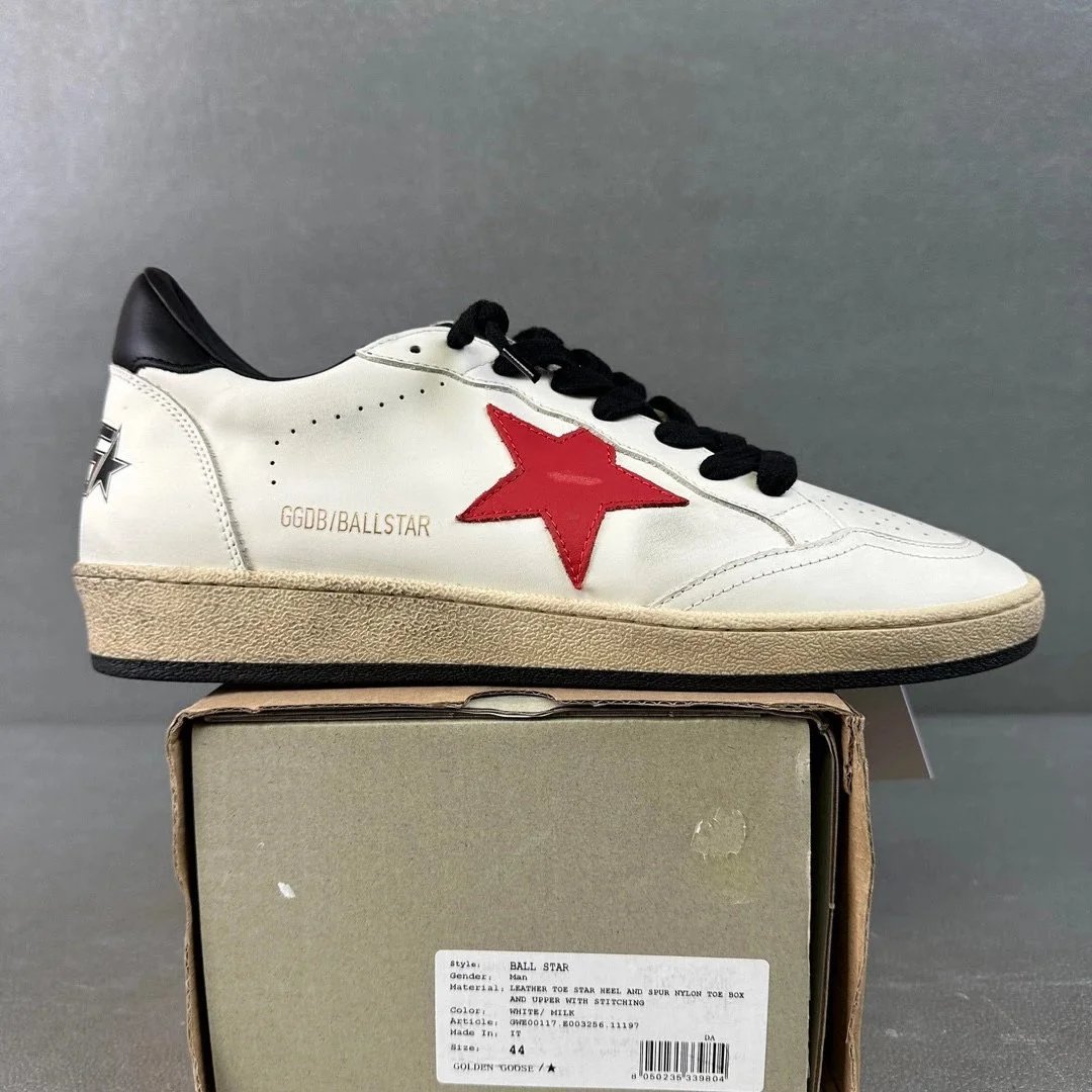 Red Star Black Tail