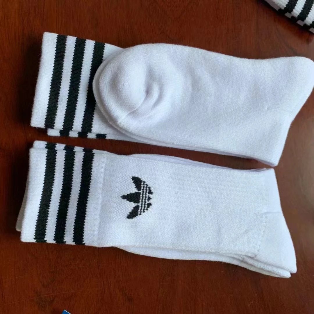 20(three pairs)