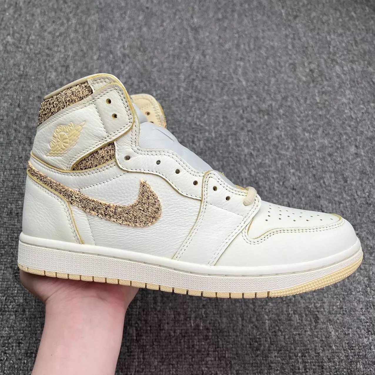 New XC AJ1 off-white and yellow