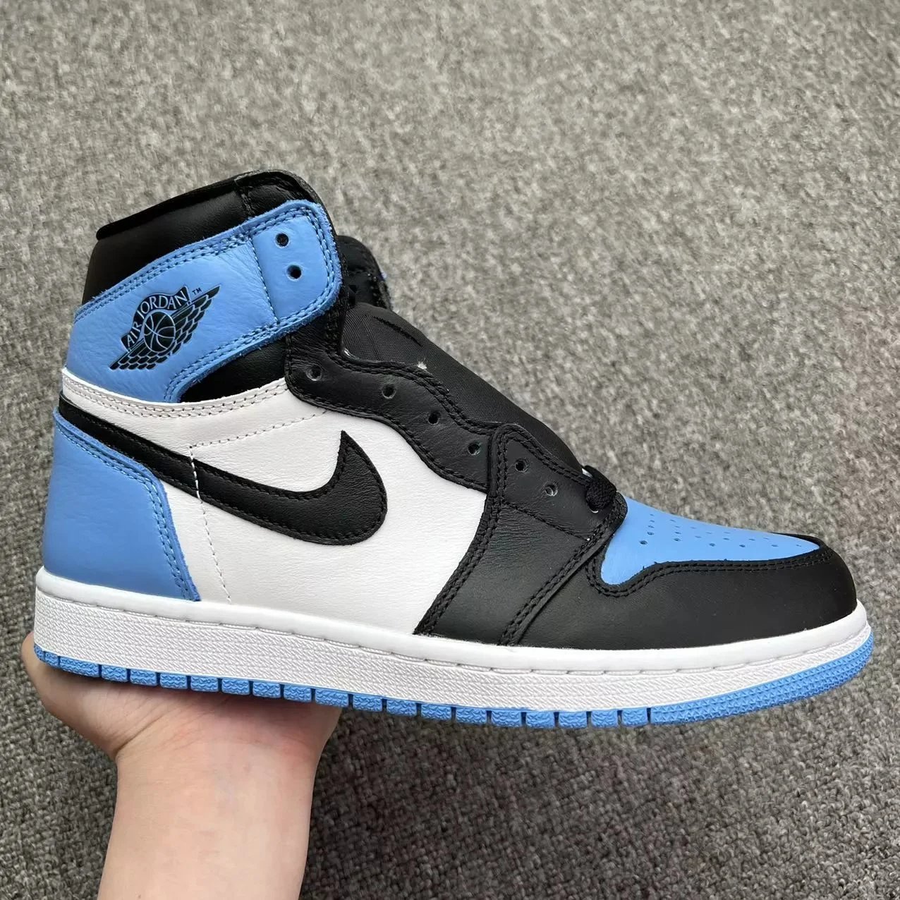 New XC AJ1 New Black and Blue Toe