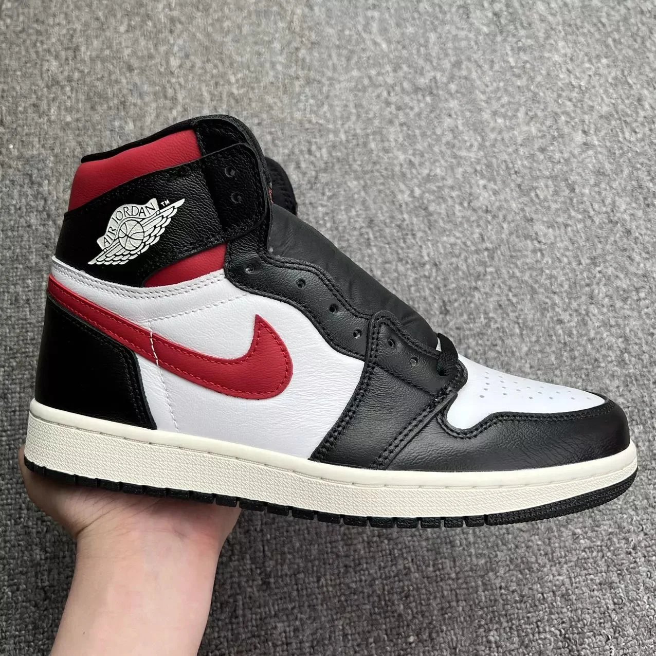 New XC AJ1 Red Swoosh Black Toe