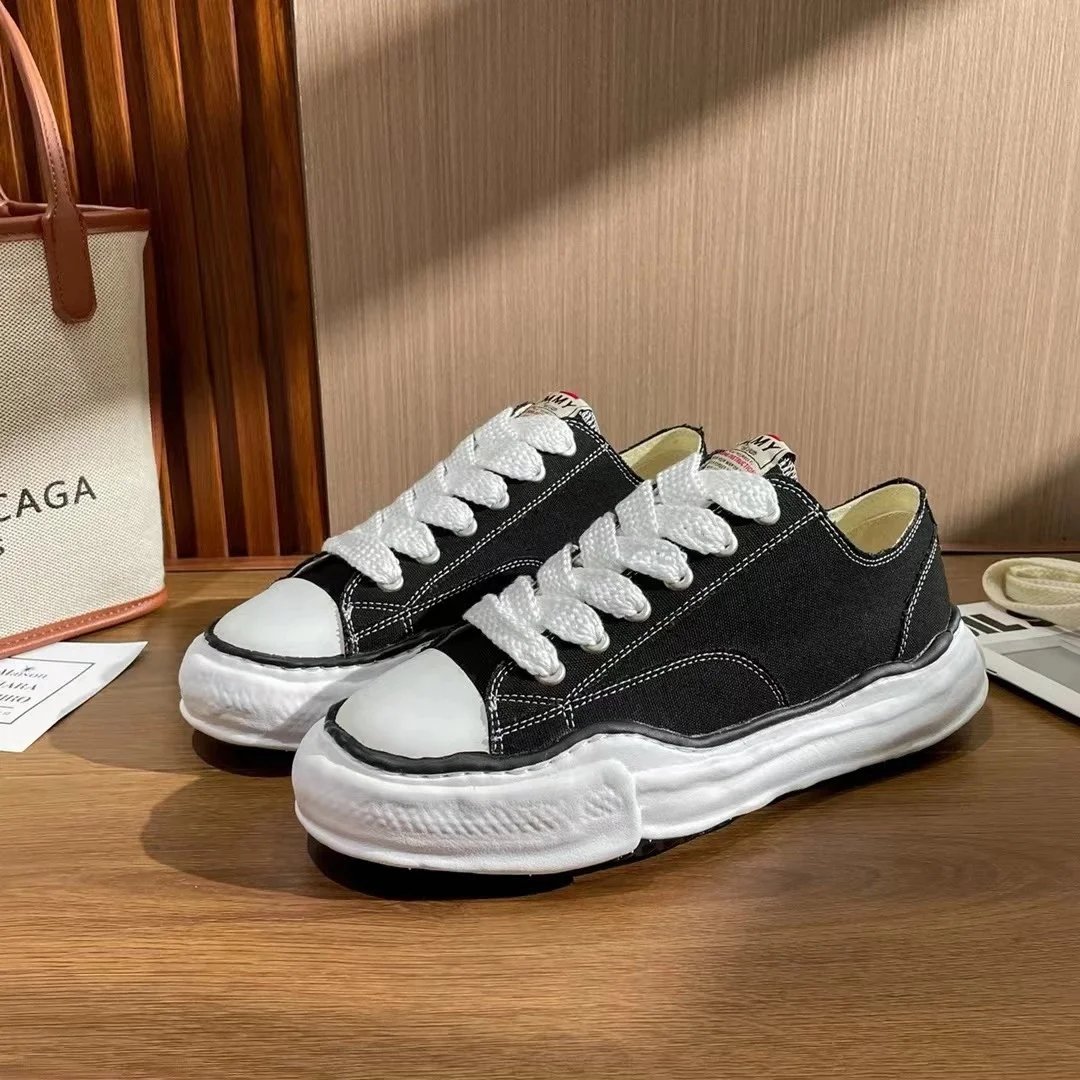 Canvas black low-top