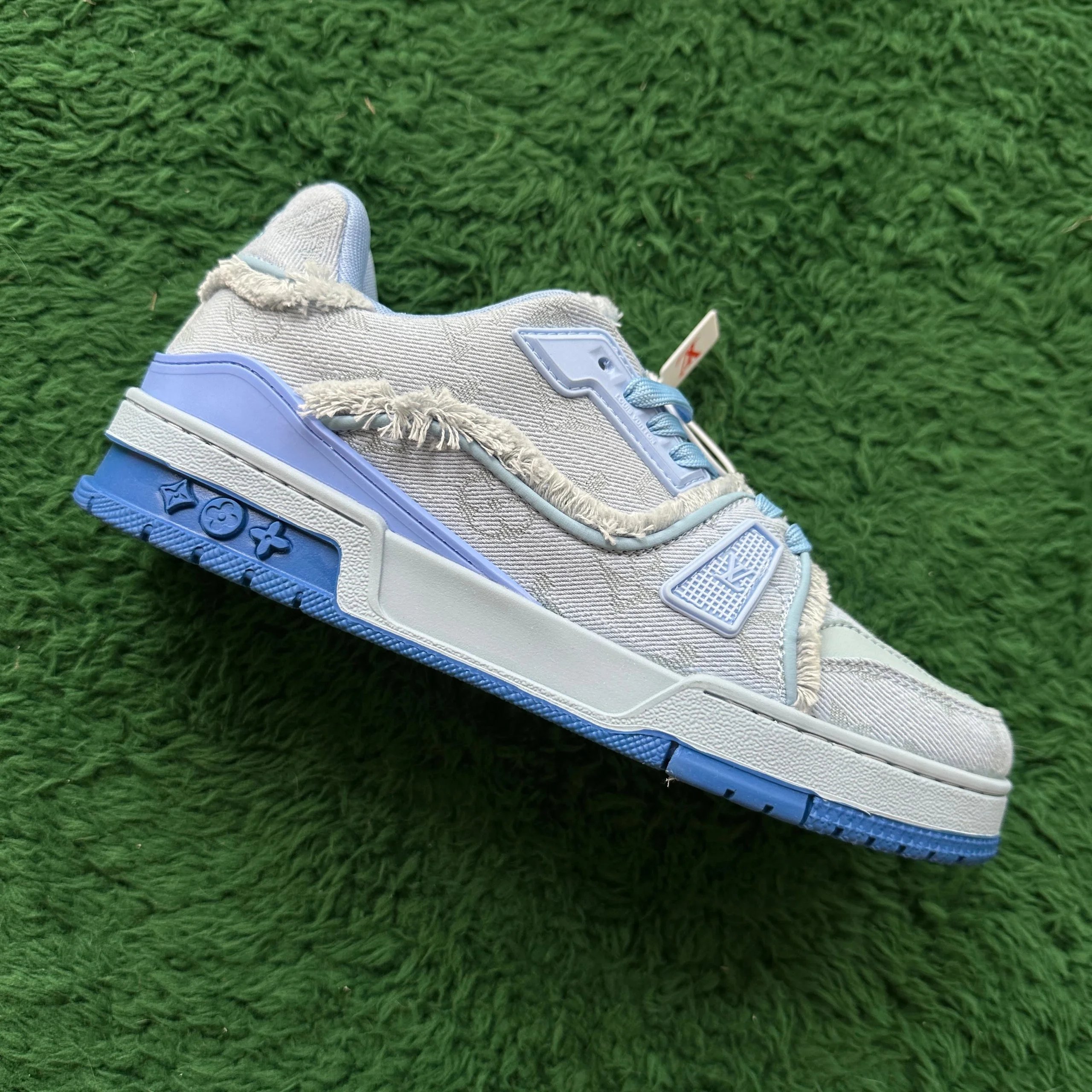 Gray Blue 13