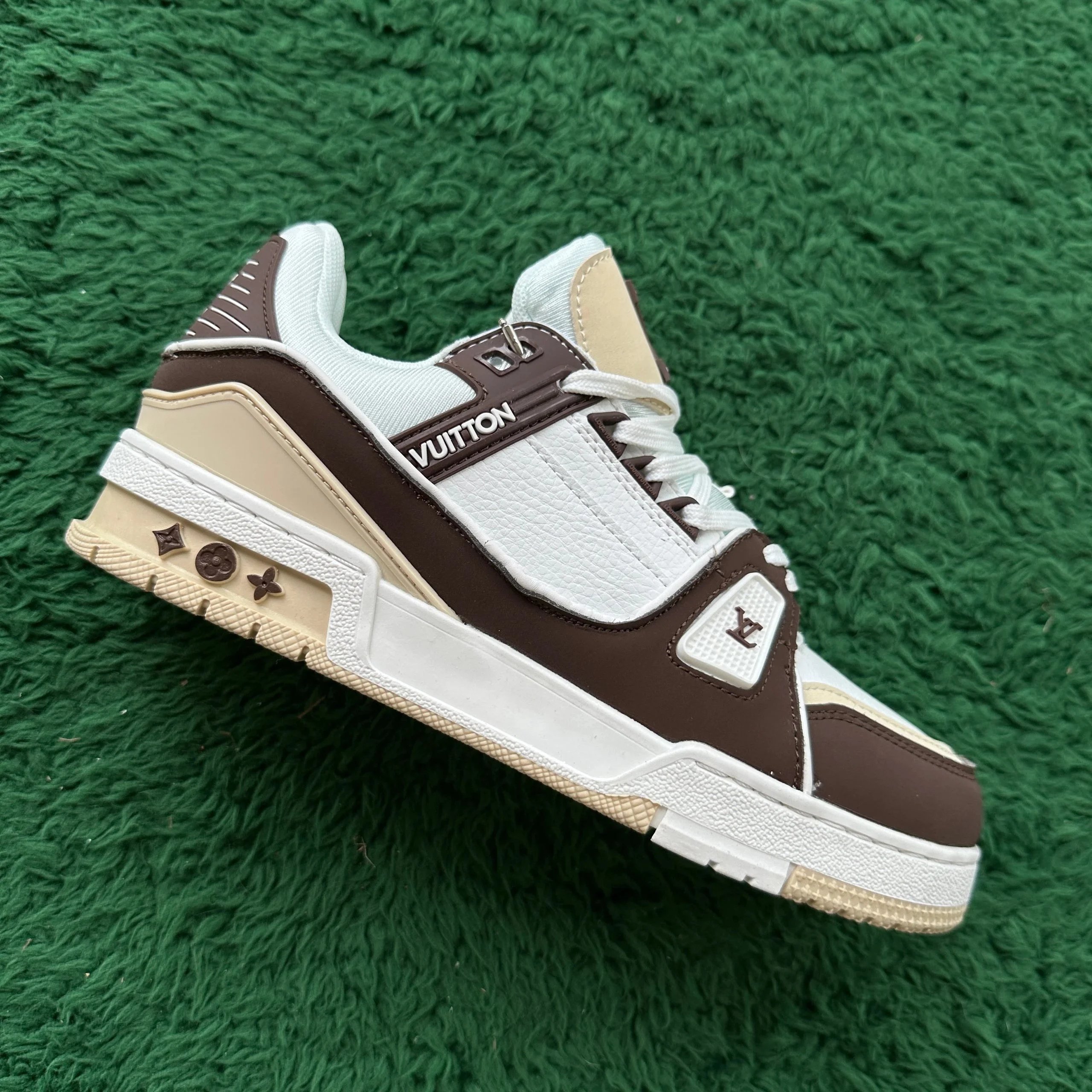 Coffee White 22