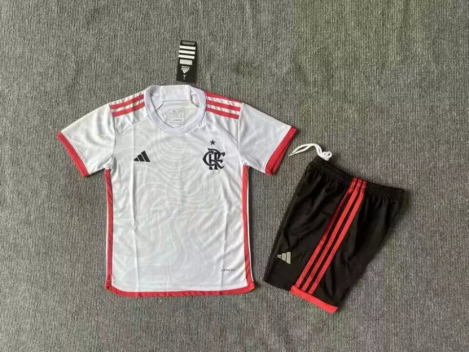 13 white 006