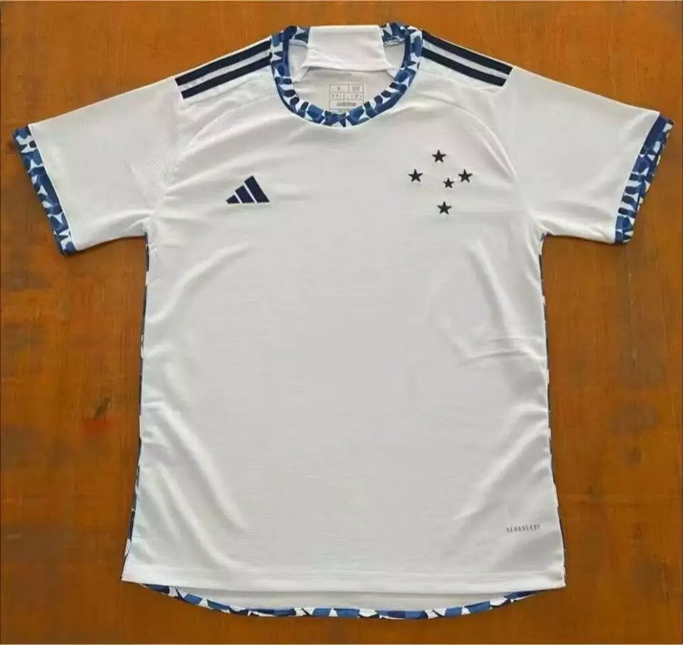 16 white 006