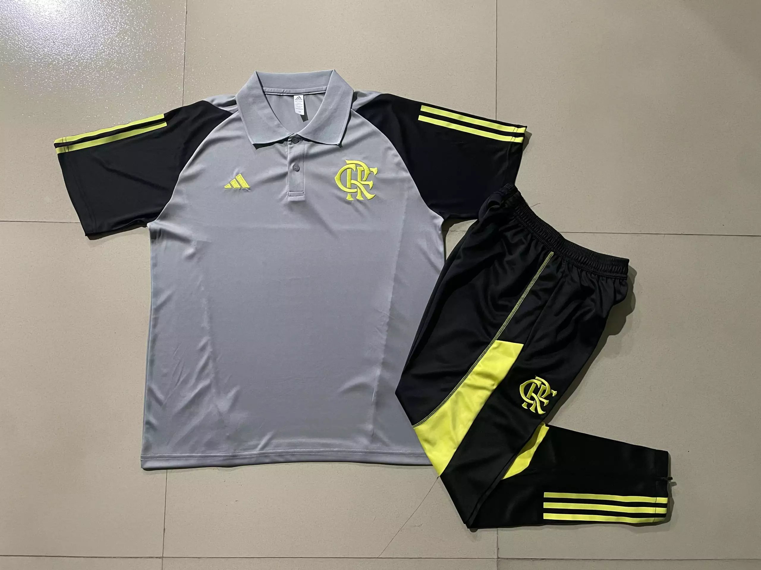 33 Gray-black 006