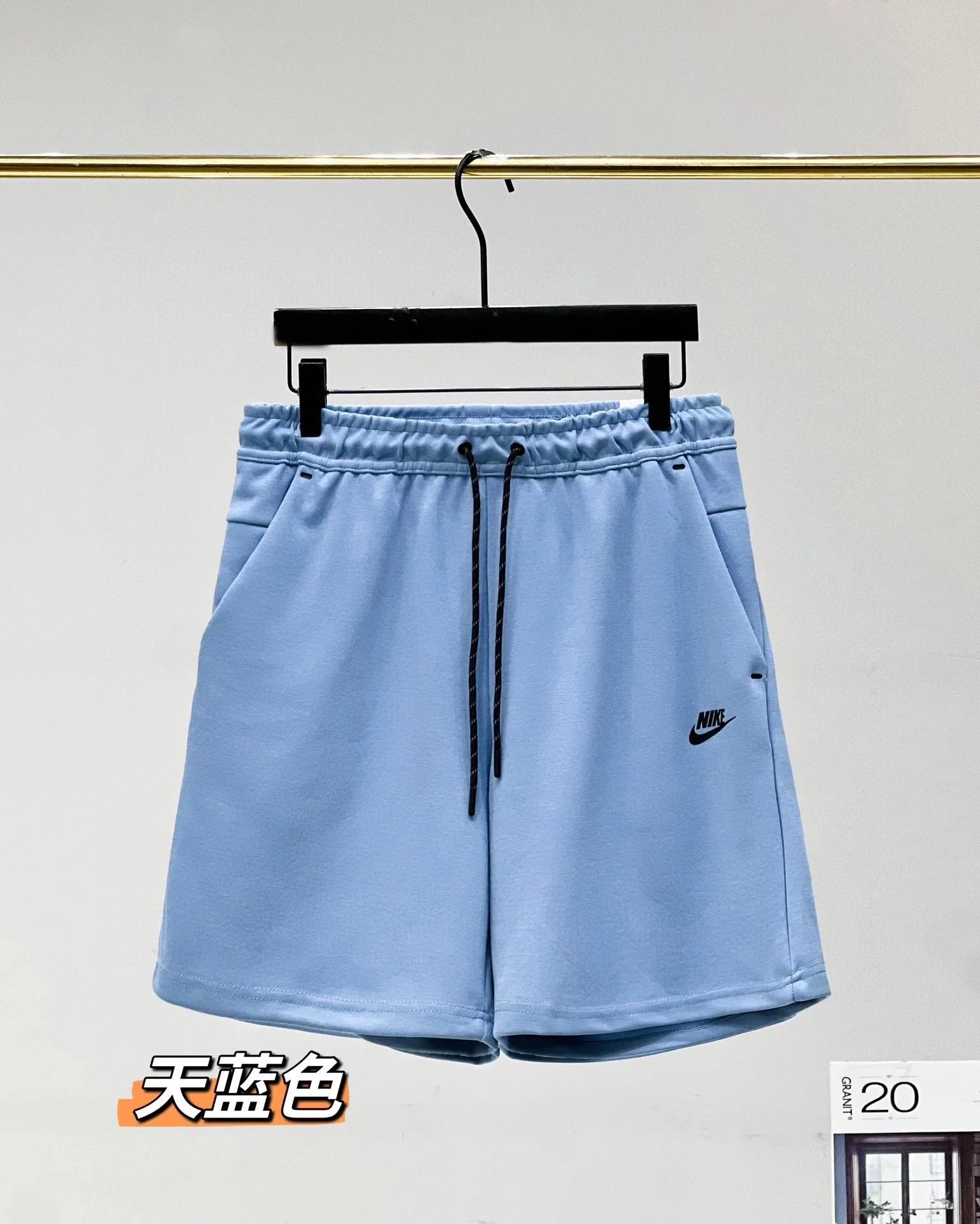 17 Blue 005