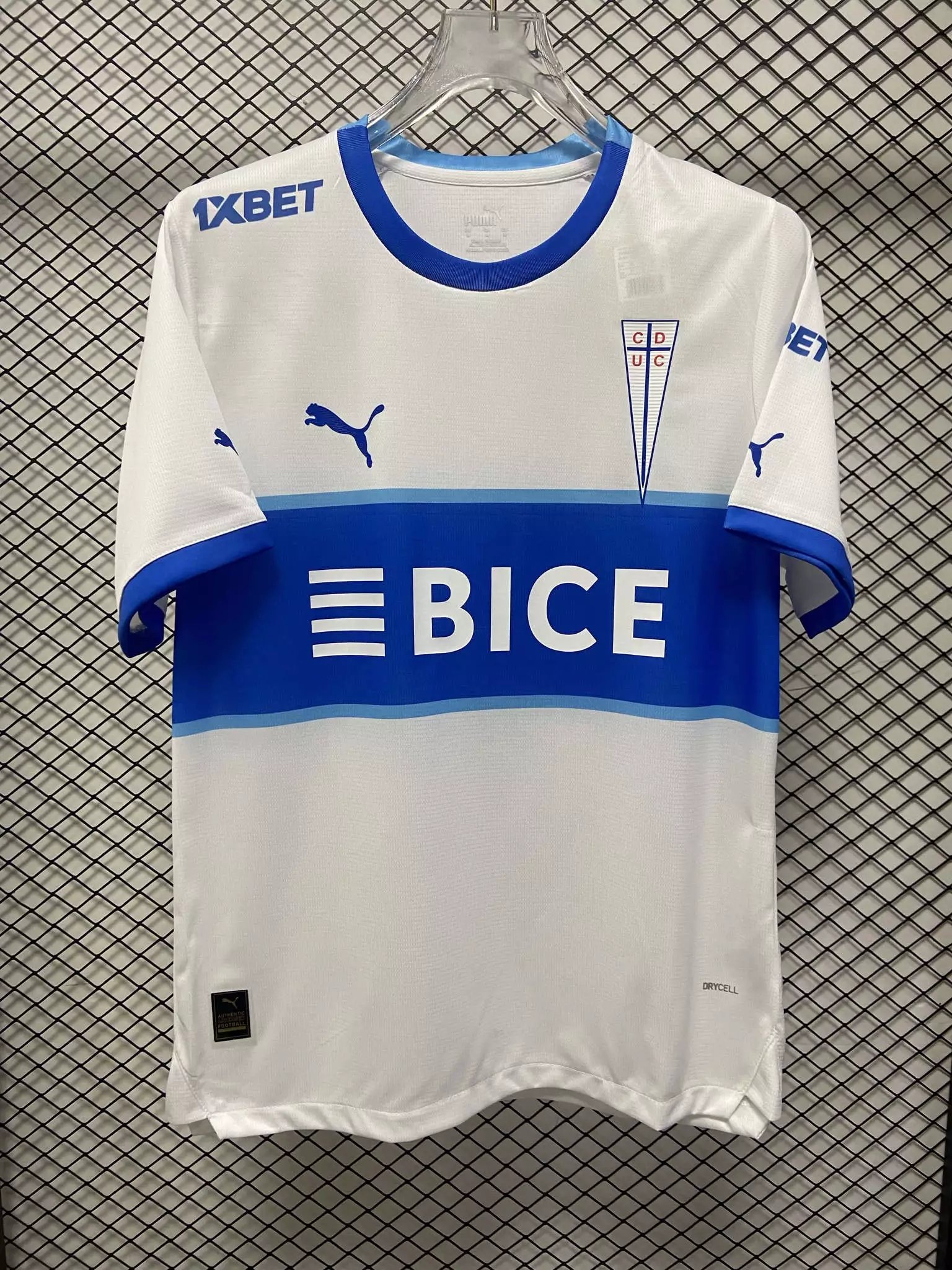 03 White 006