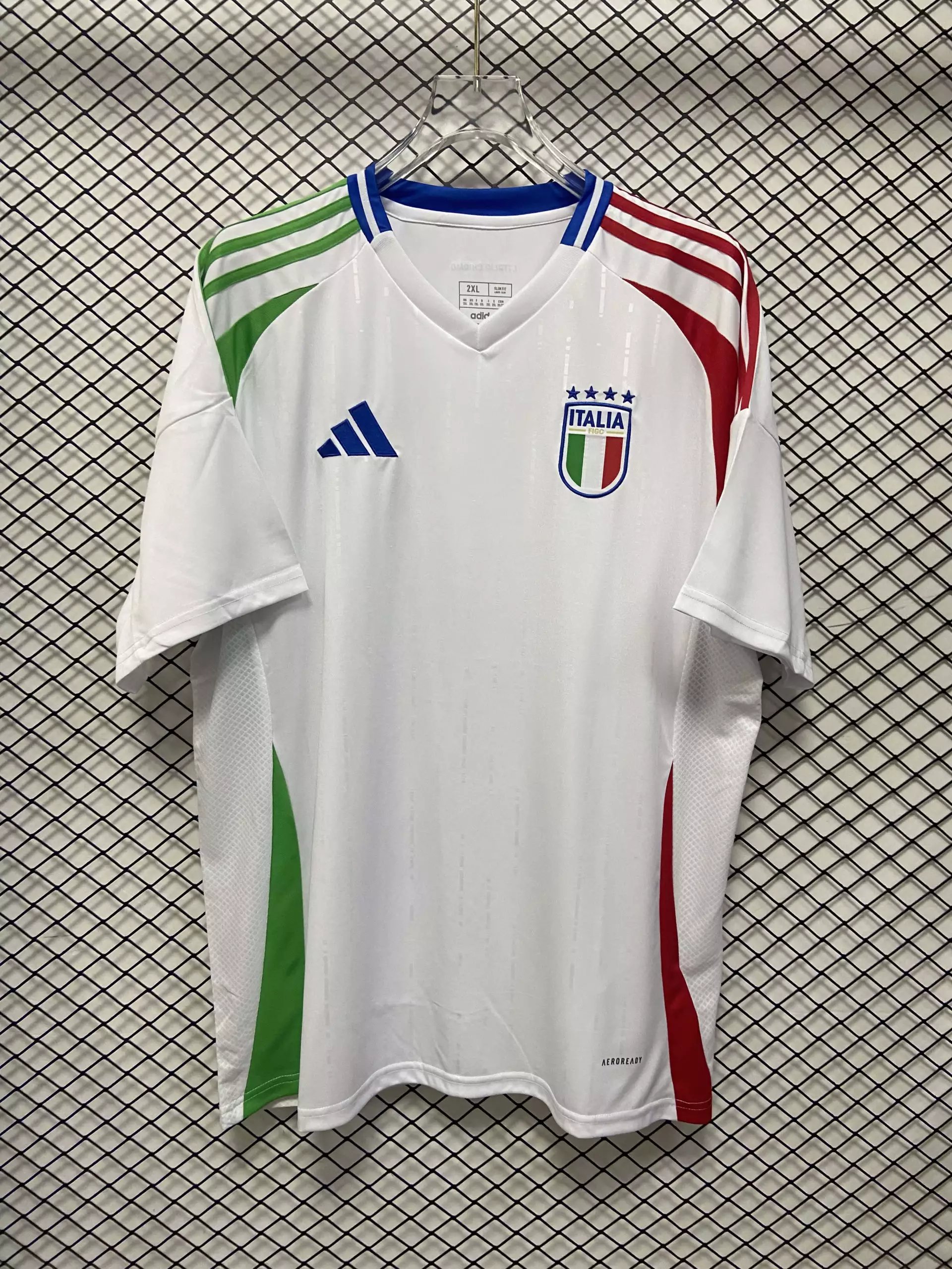27 White 006