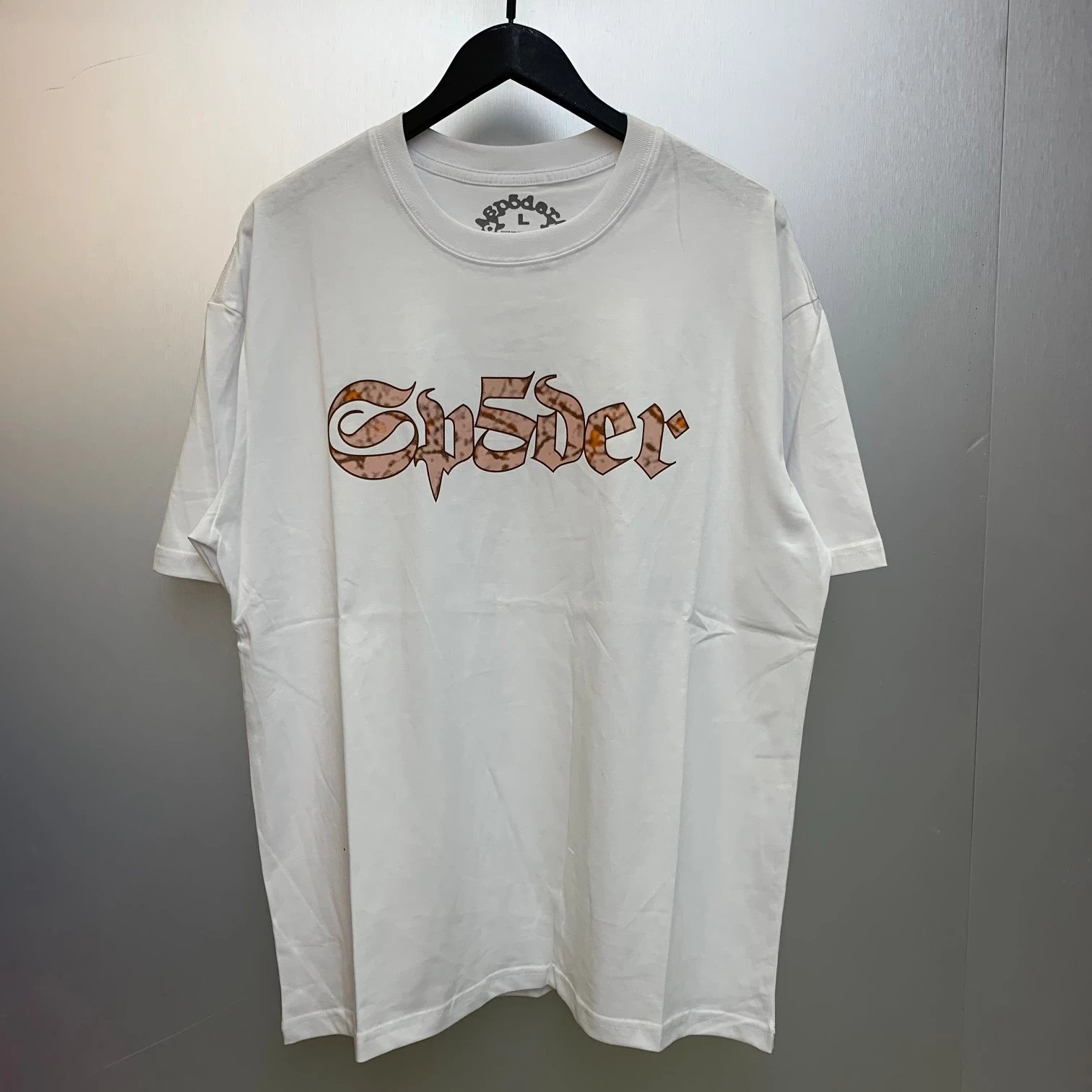 26 white