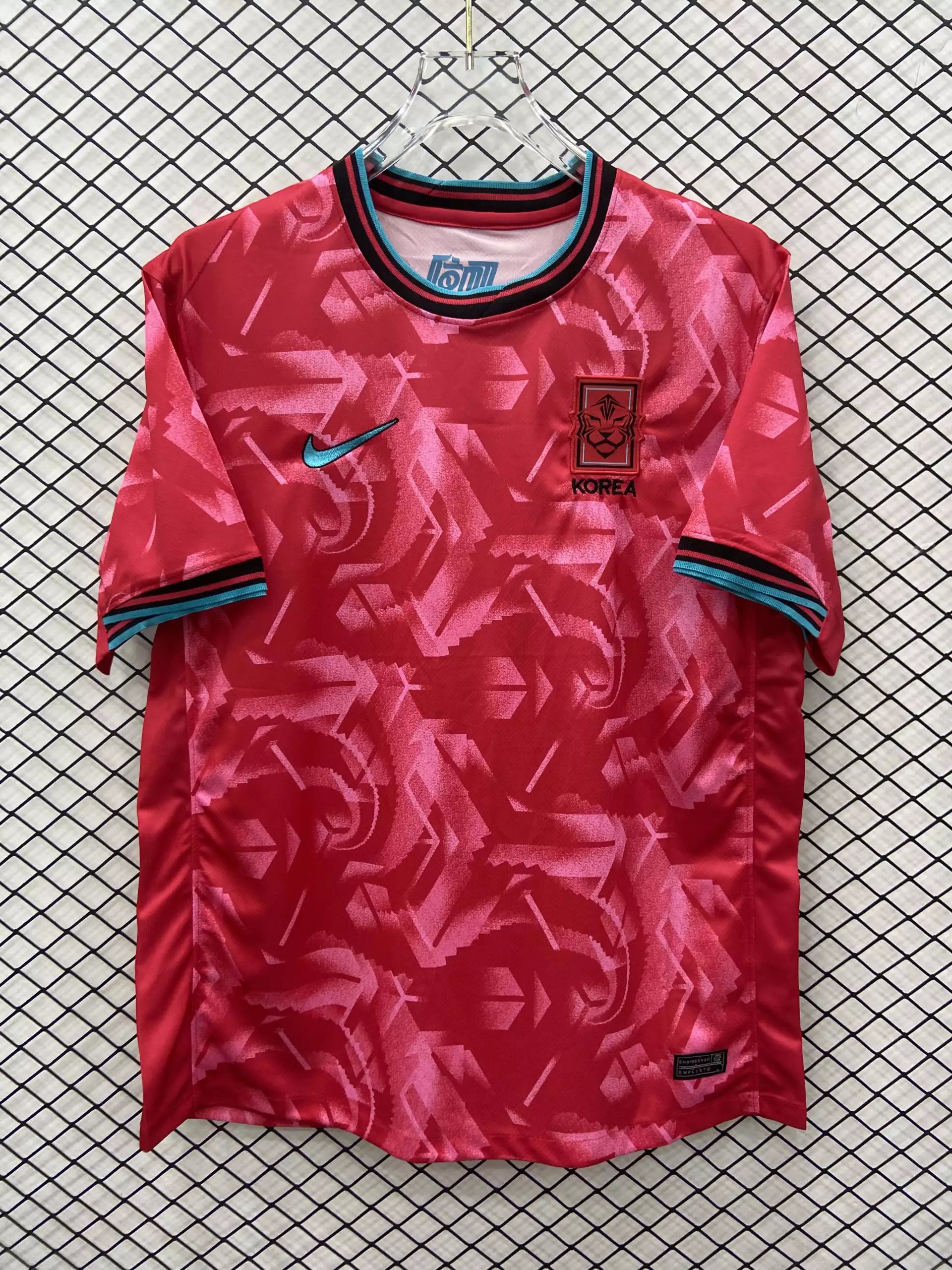 04 Red 006