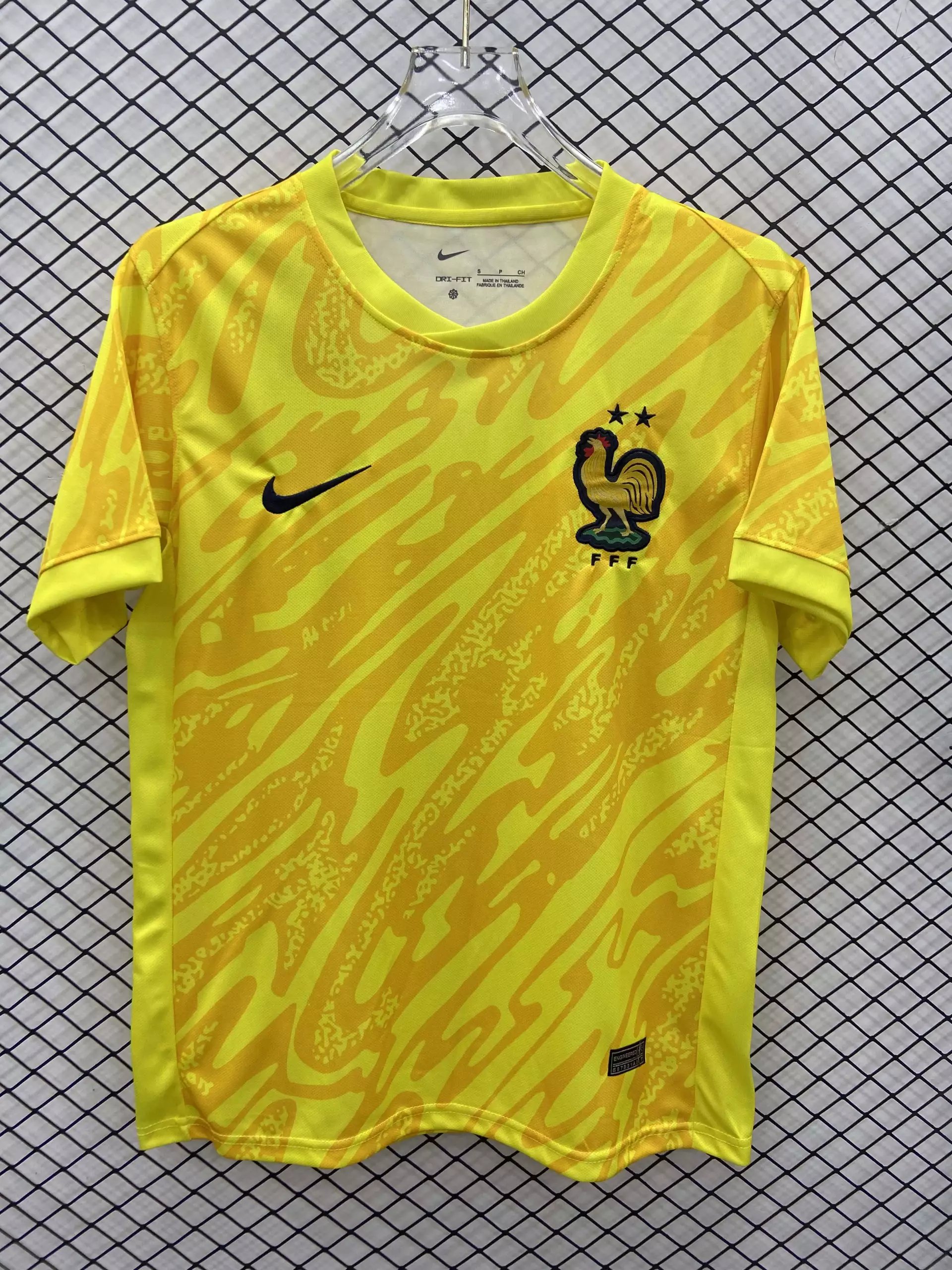 21 Yellow 006