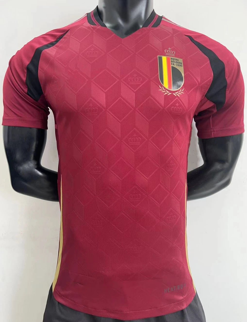 26 Red 006