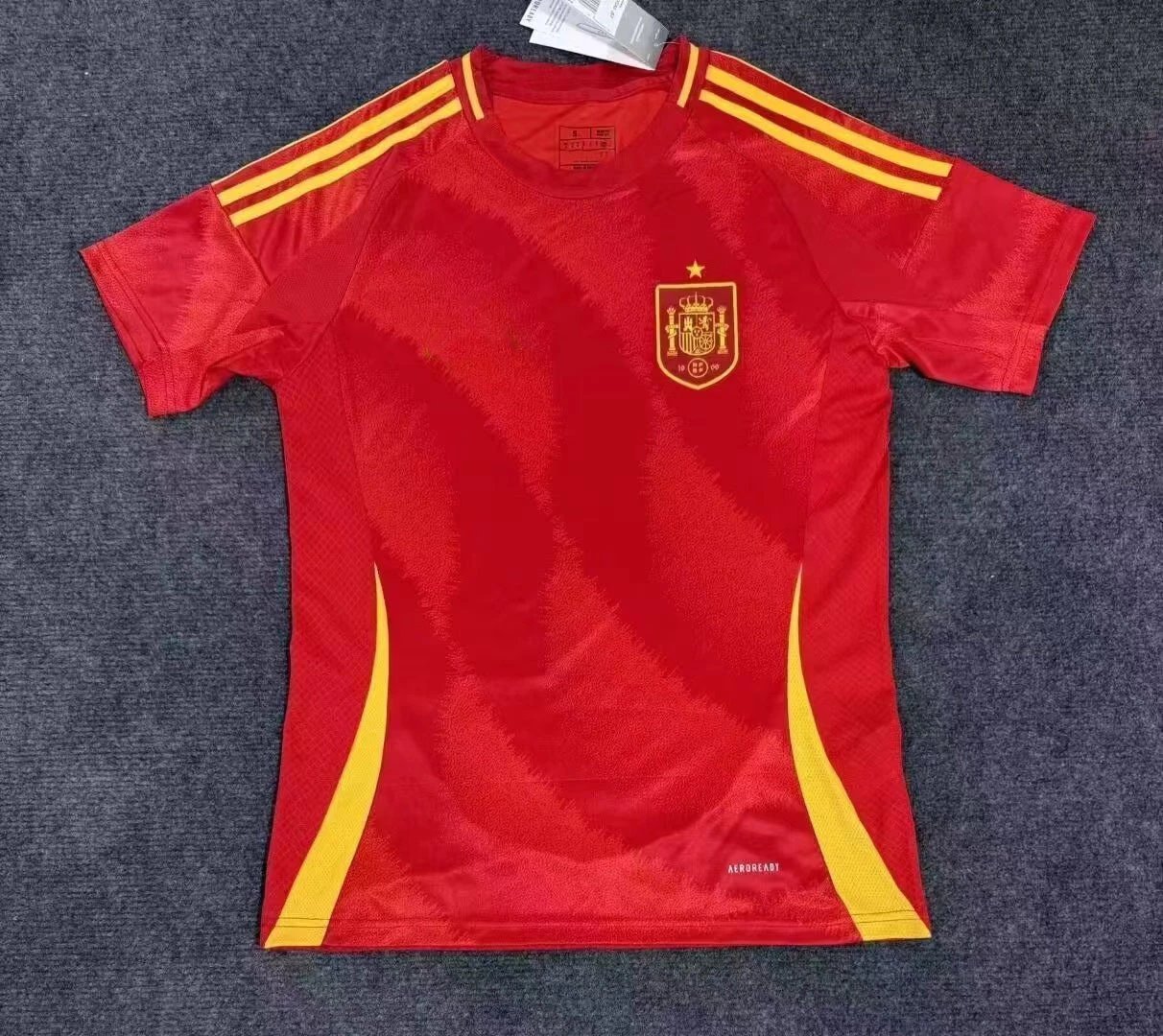 38 Red 006