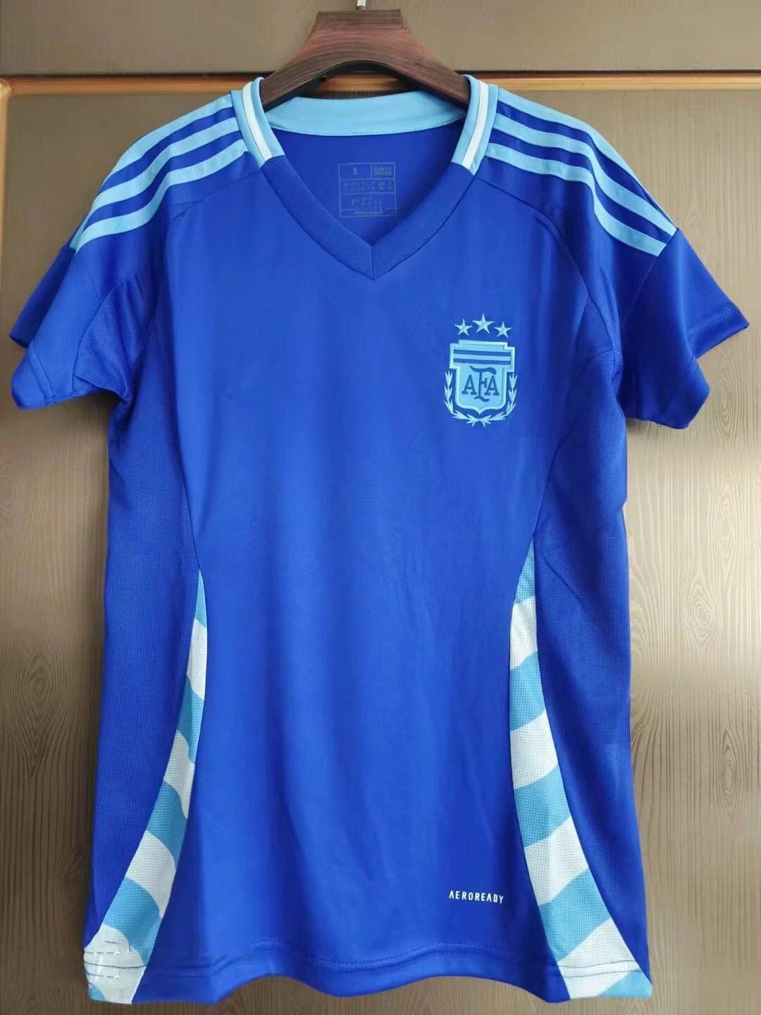 07 Blue 006