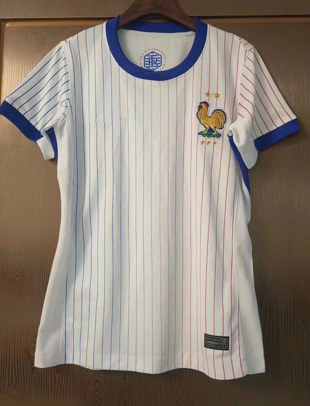 27 White 006