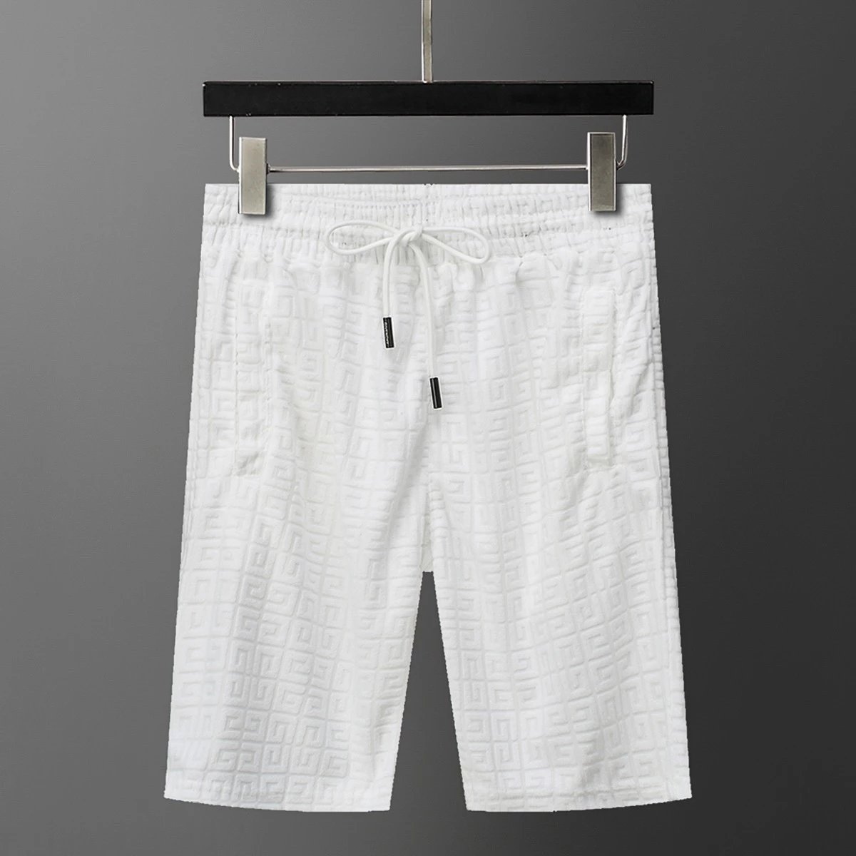 39 white