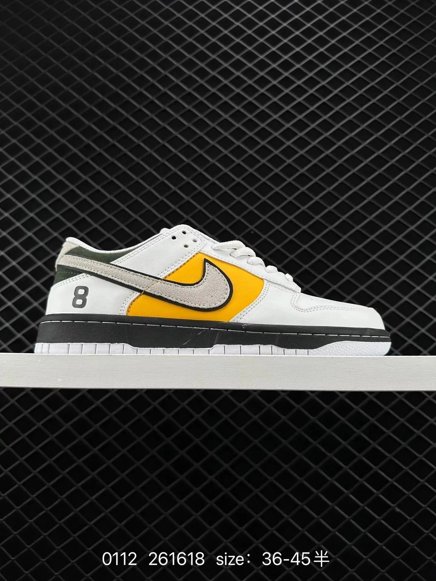 Yellow and white 002