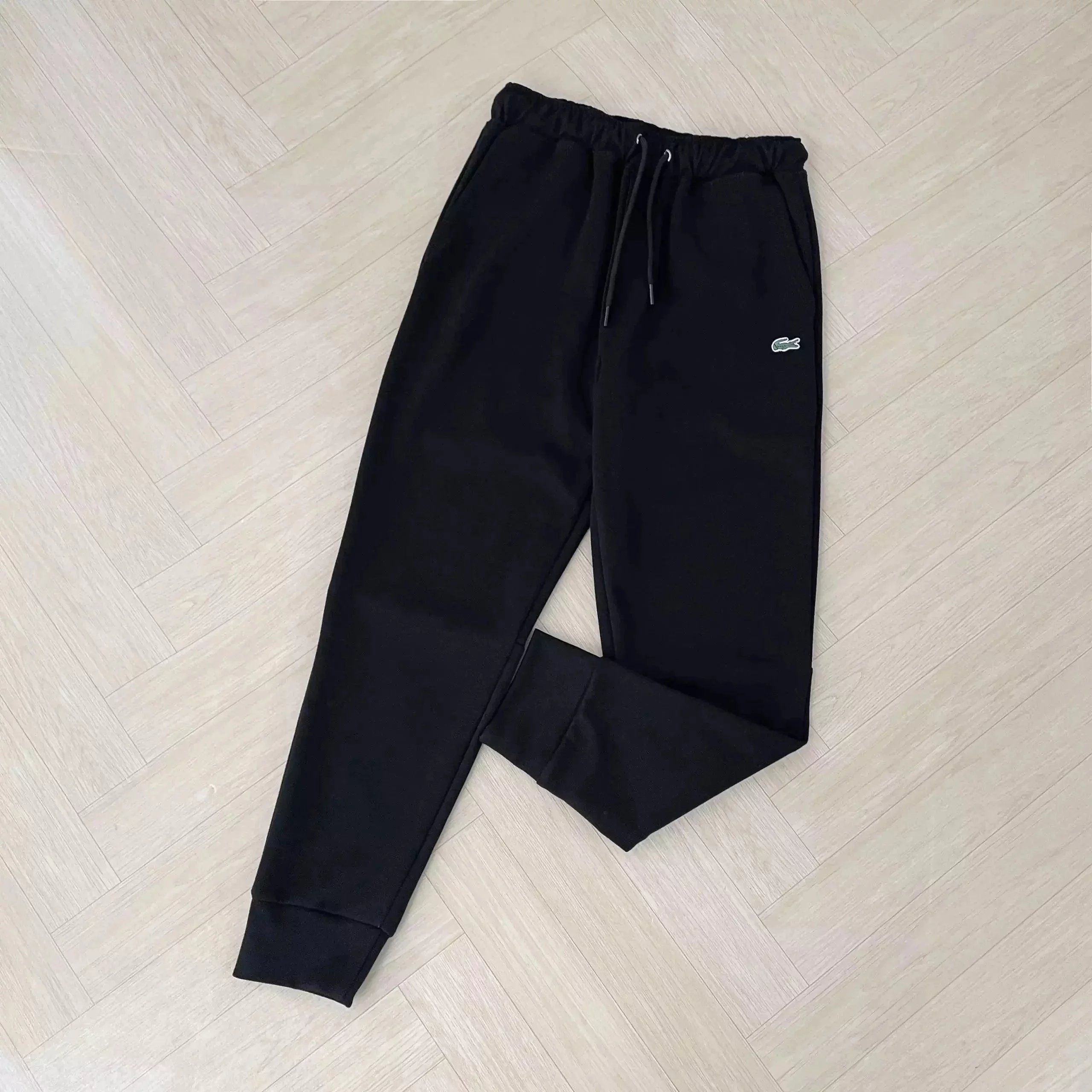 31 Black 002