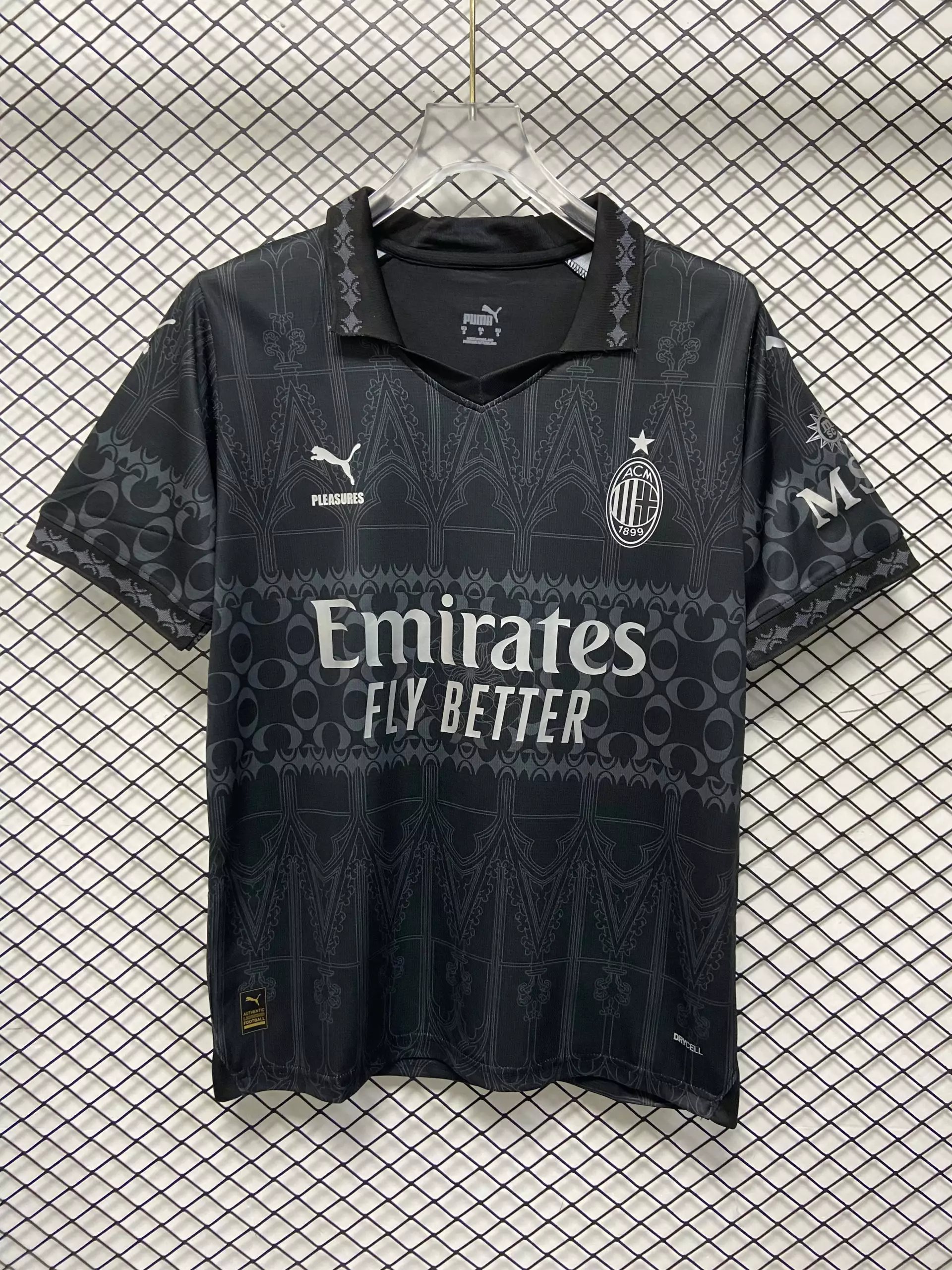 04 Black 006