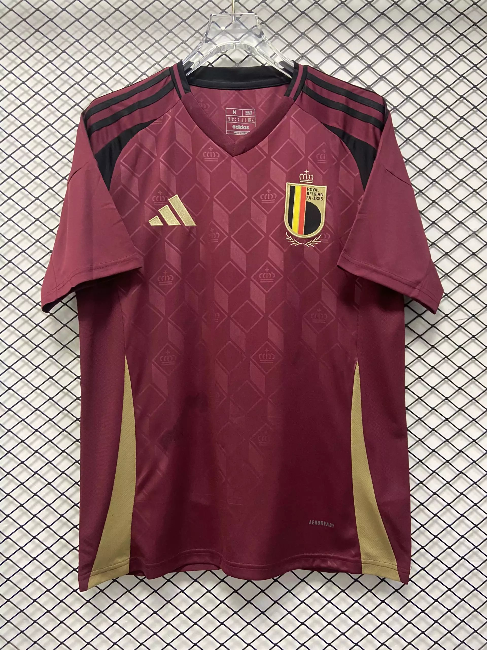 06 Dark red 006