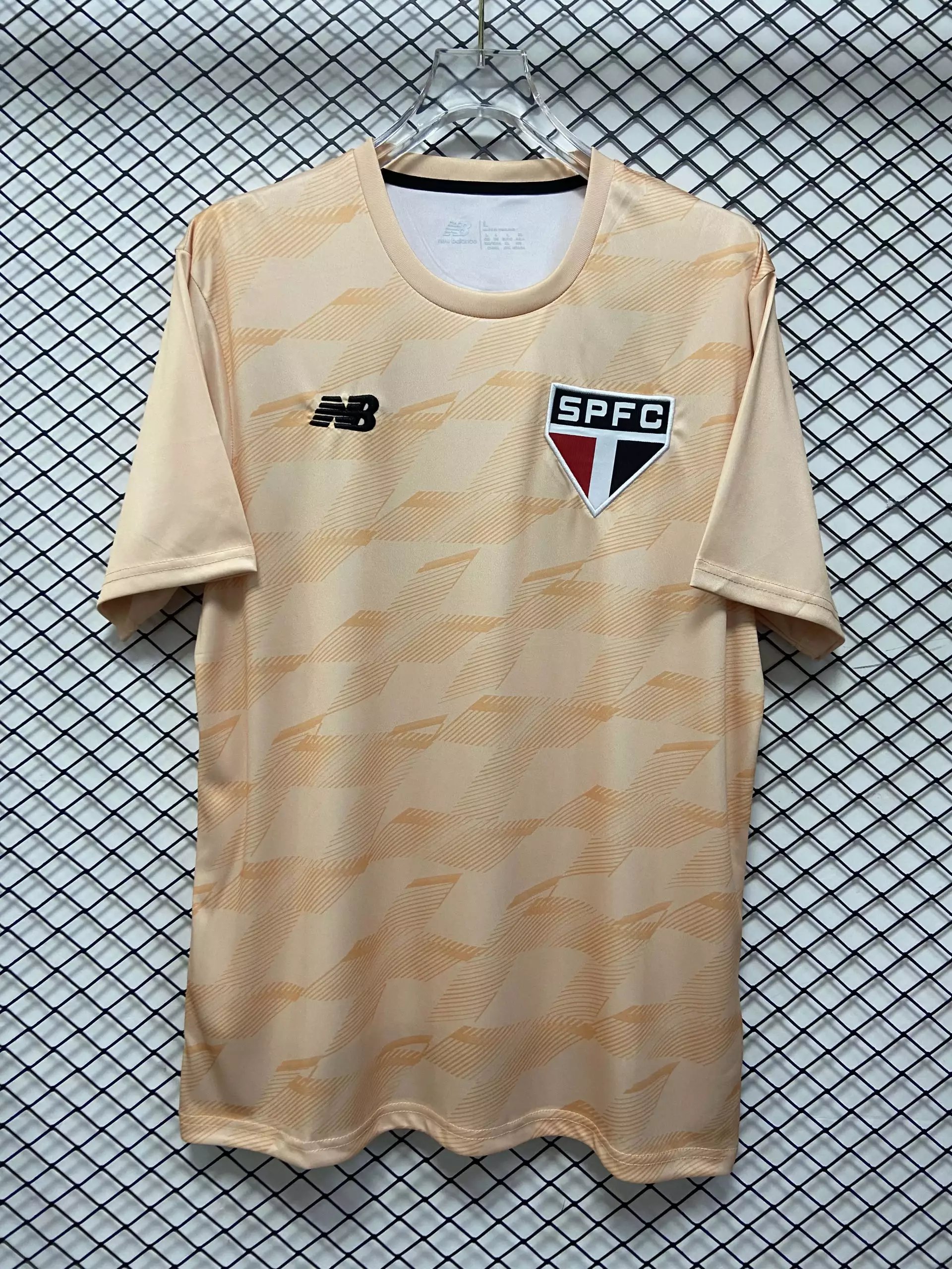 21 Beige 006