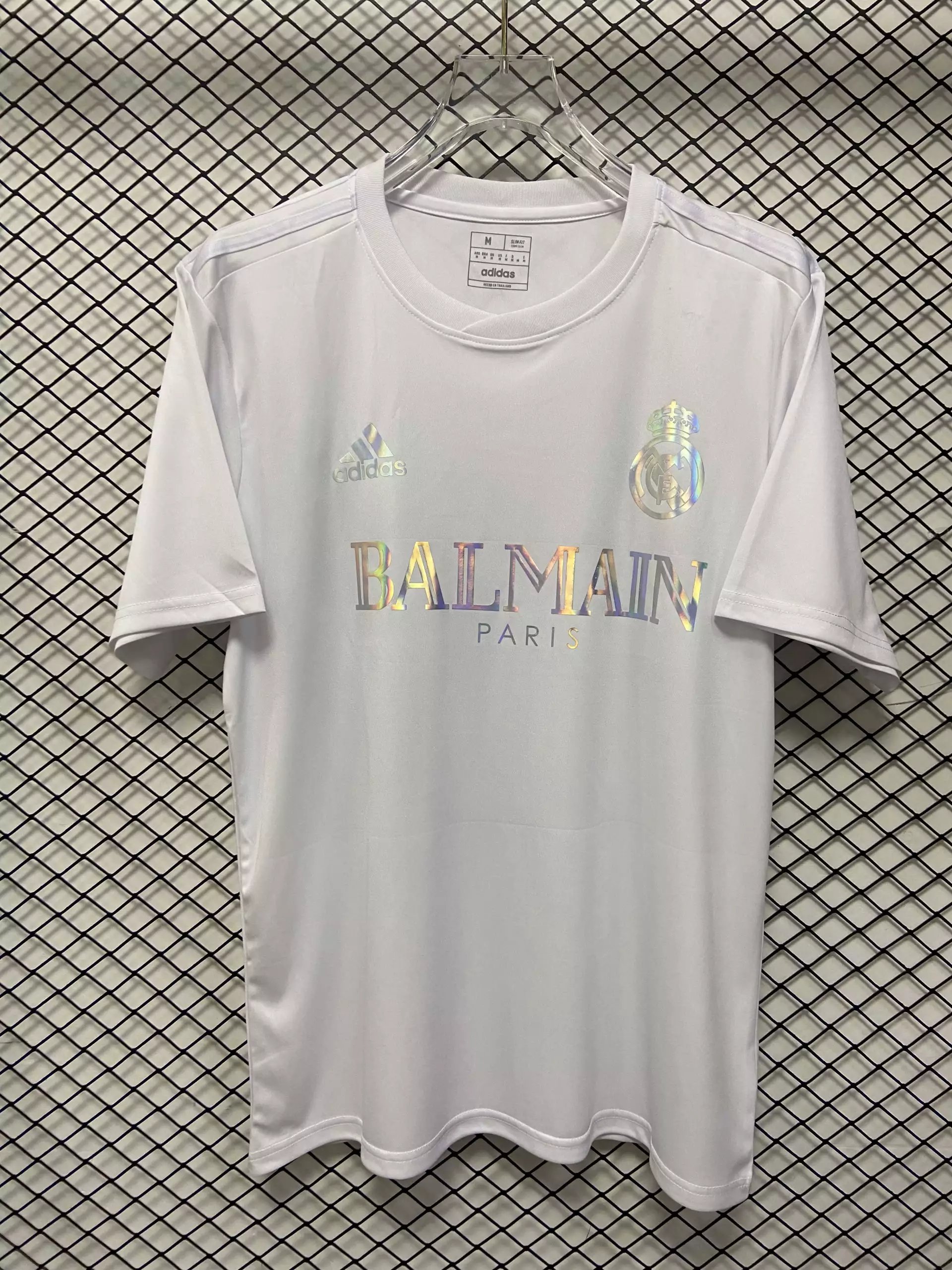 20 White 006