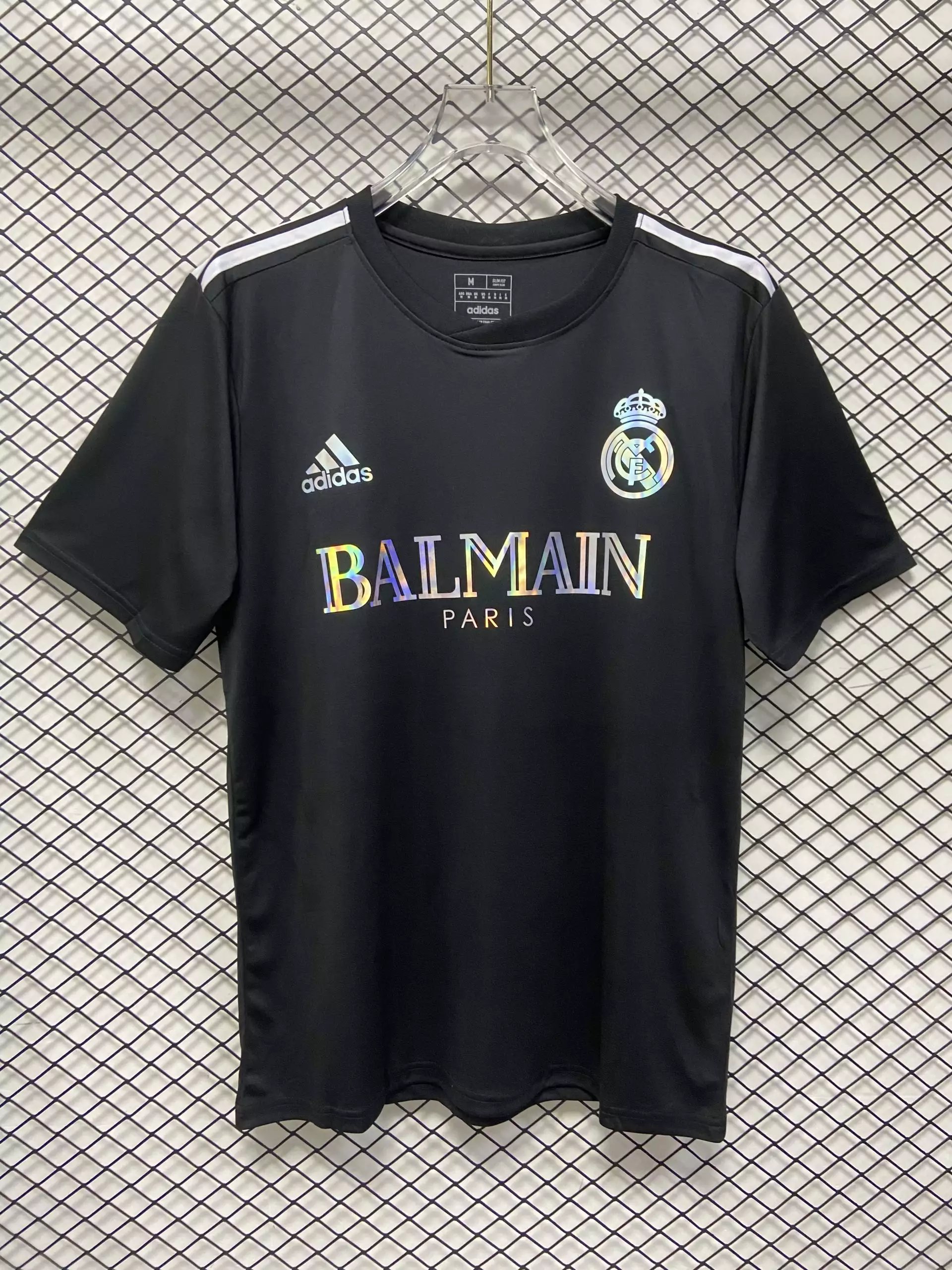 26 Black 006