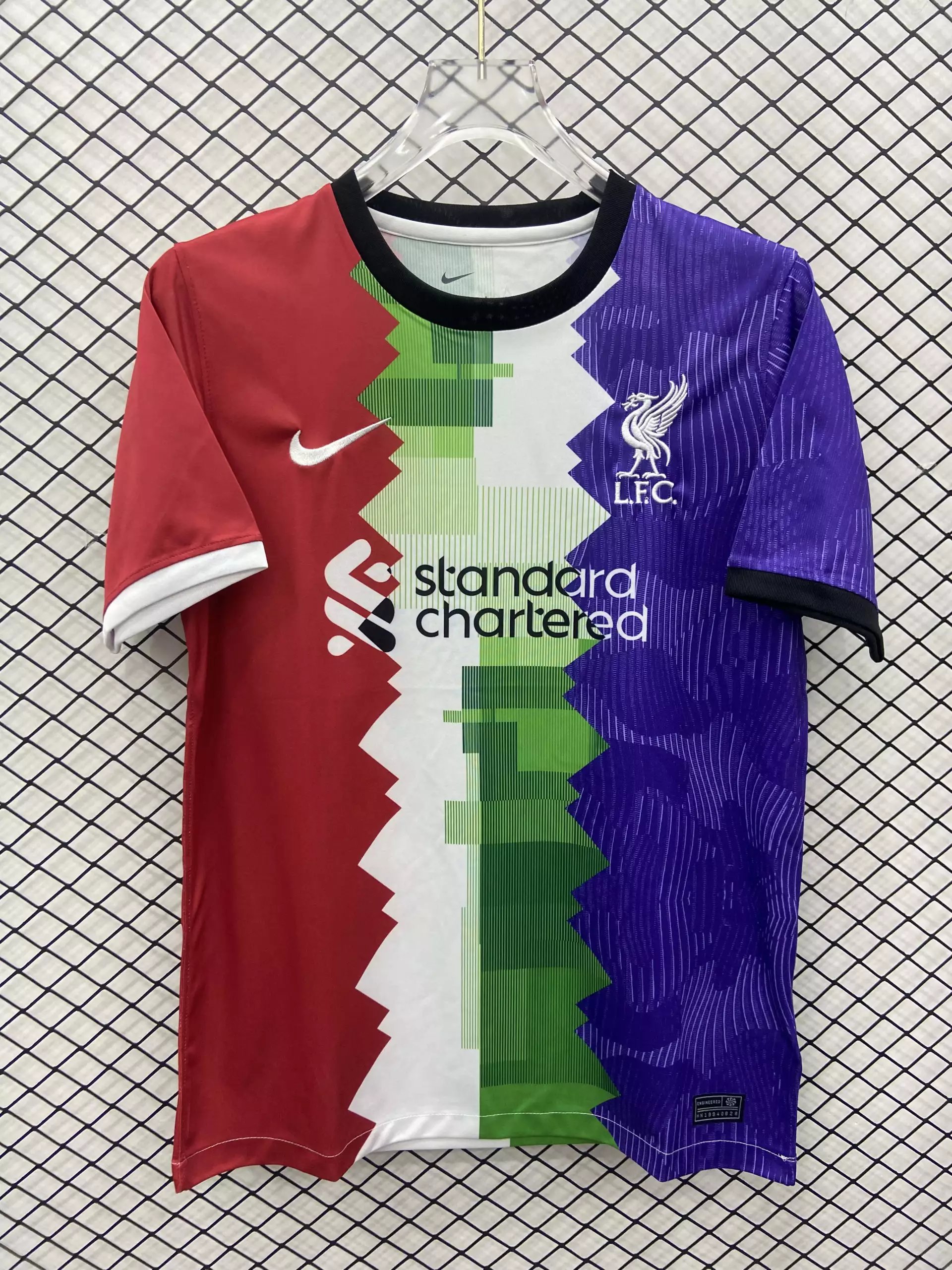 31 Red and blue 006