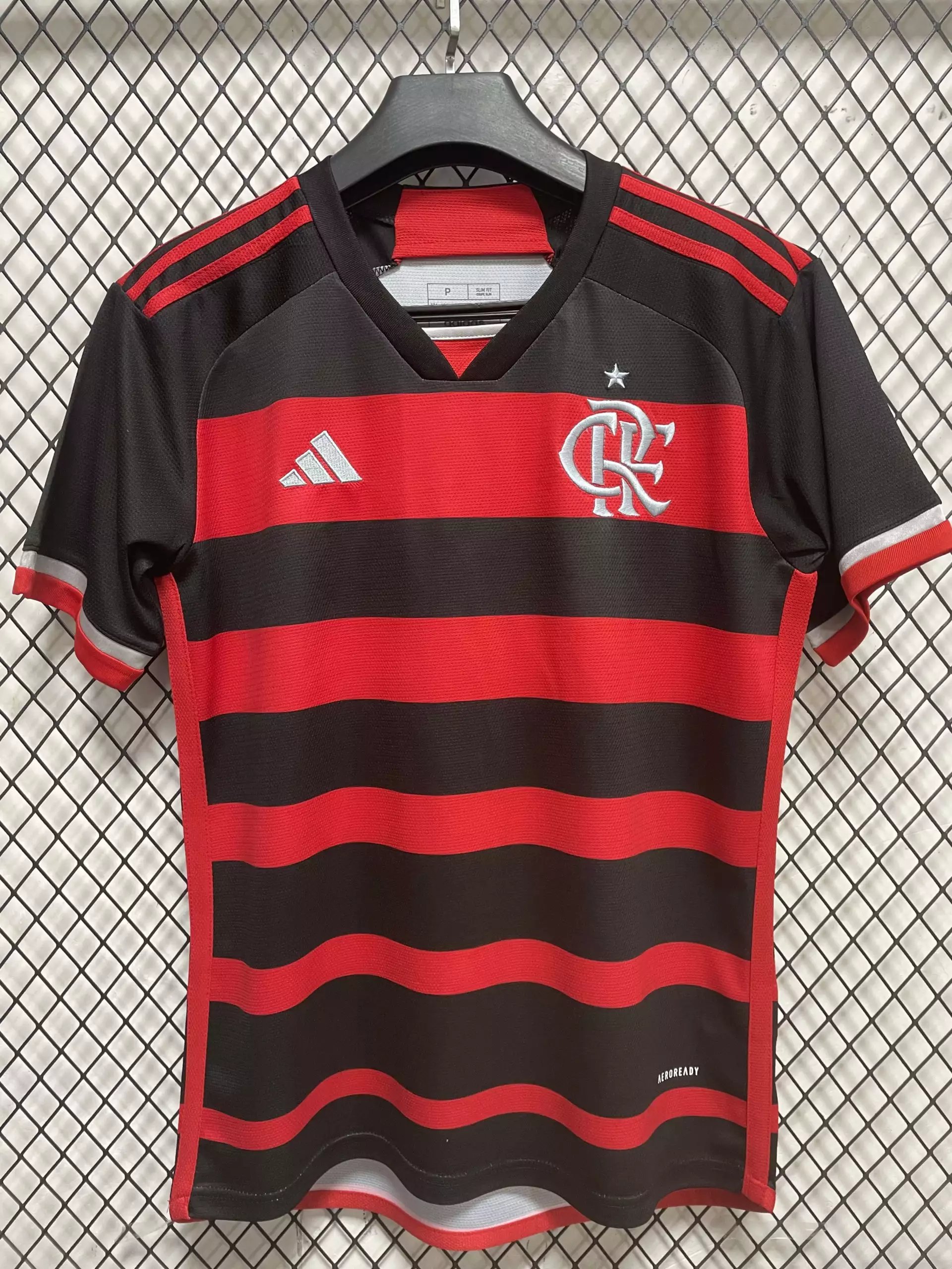 39 Red 006