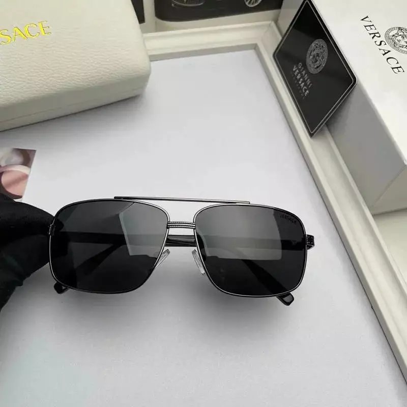 13 Black 006