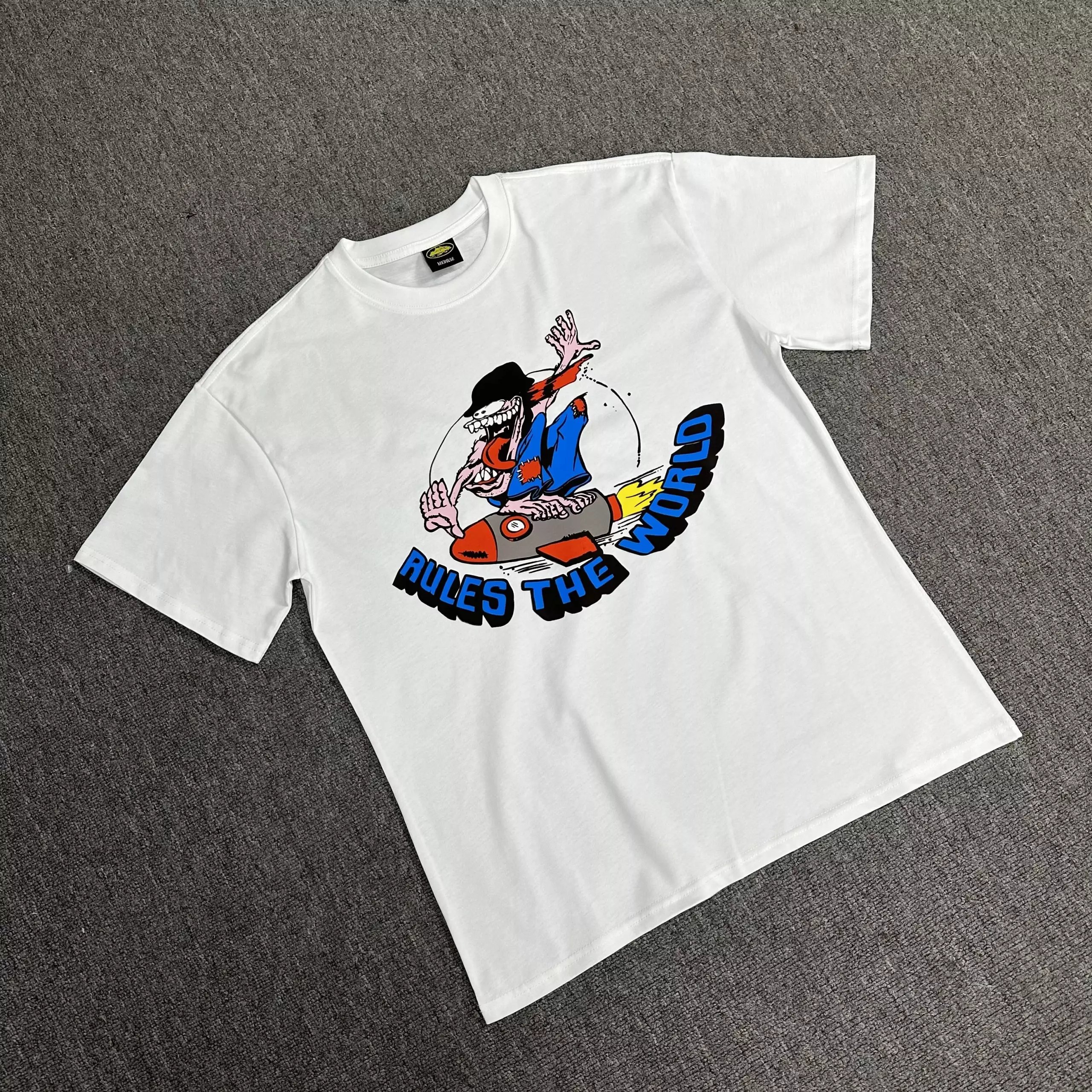 37 white 005