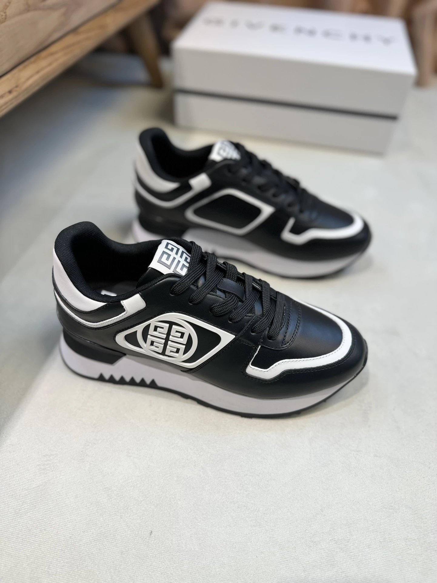 14 Black 005