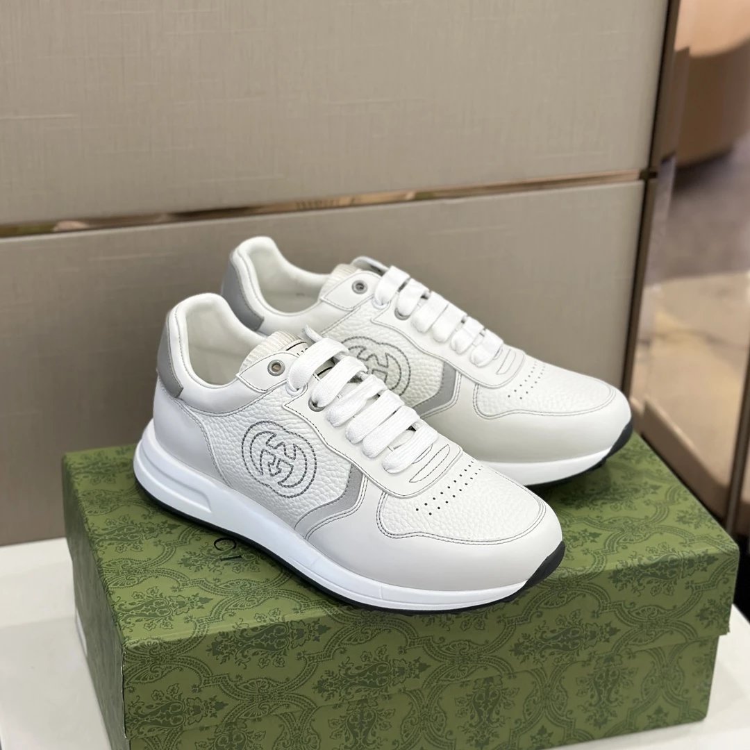 39 white 005