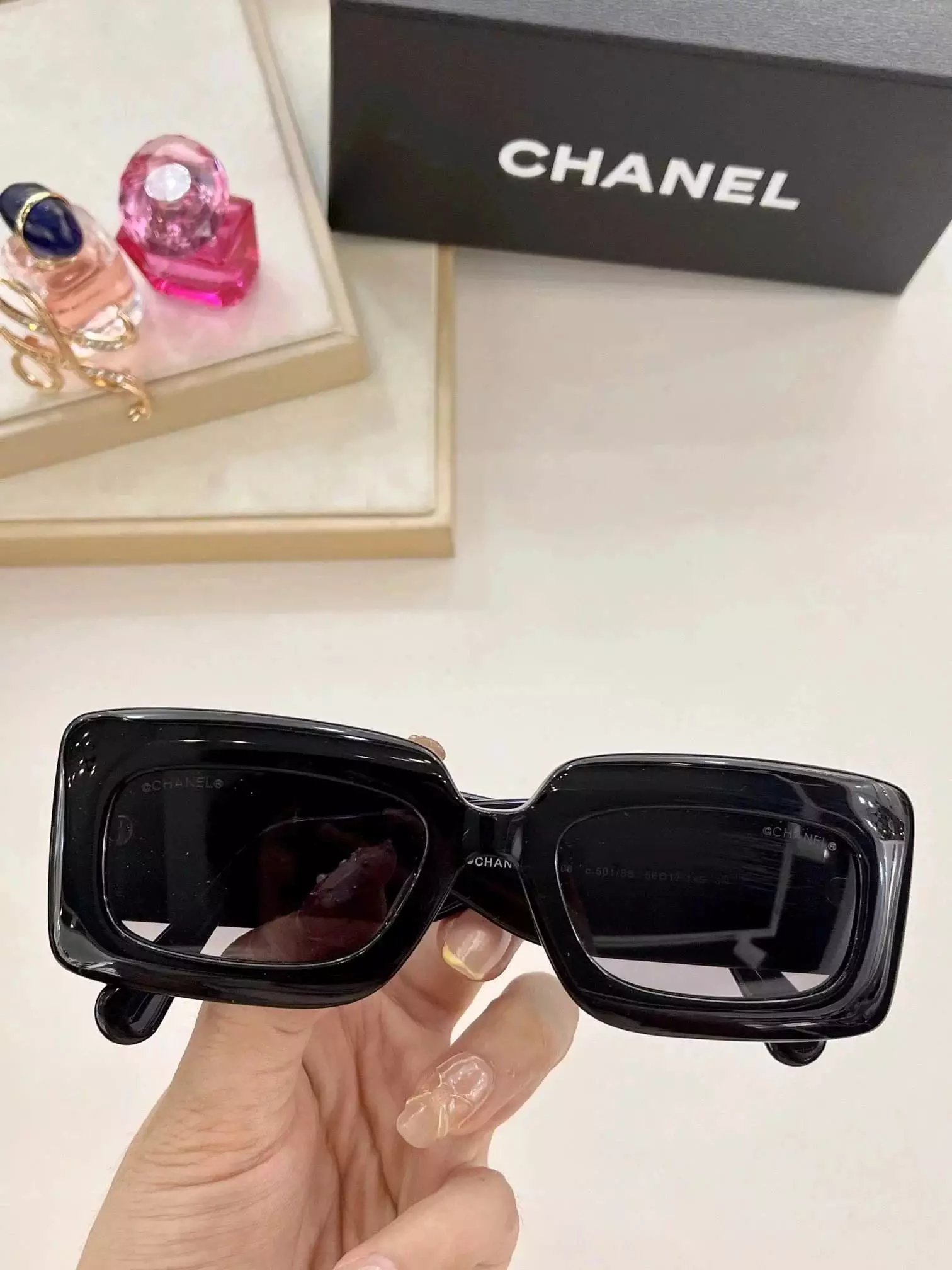 15 Black 006