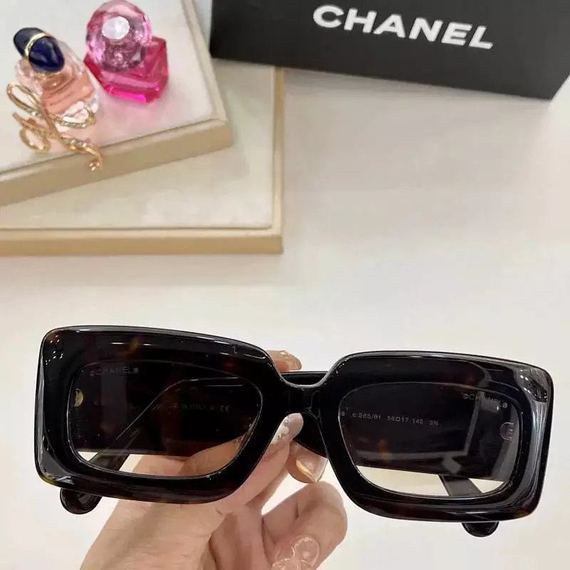20 Black 006