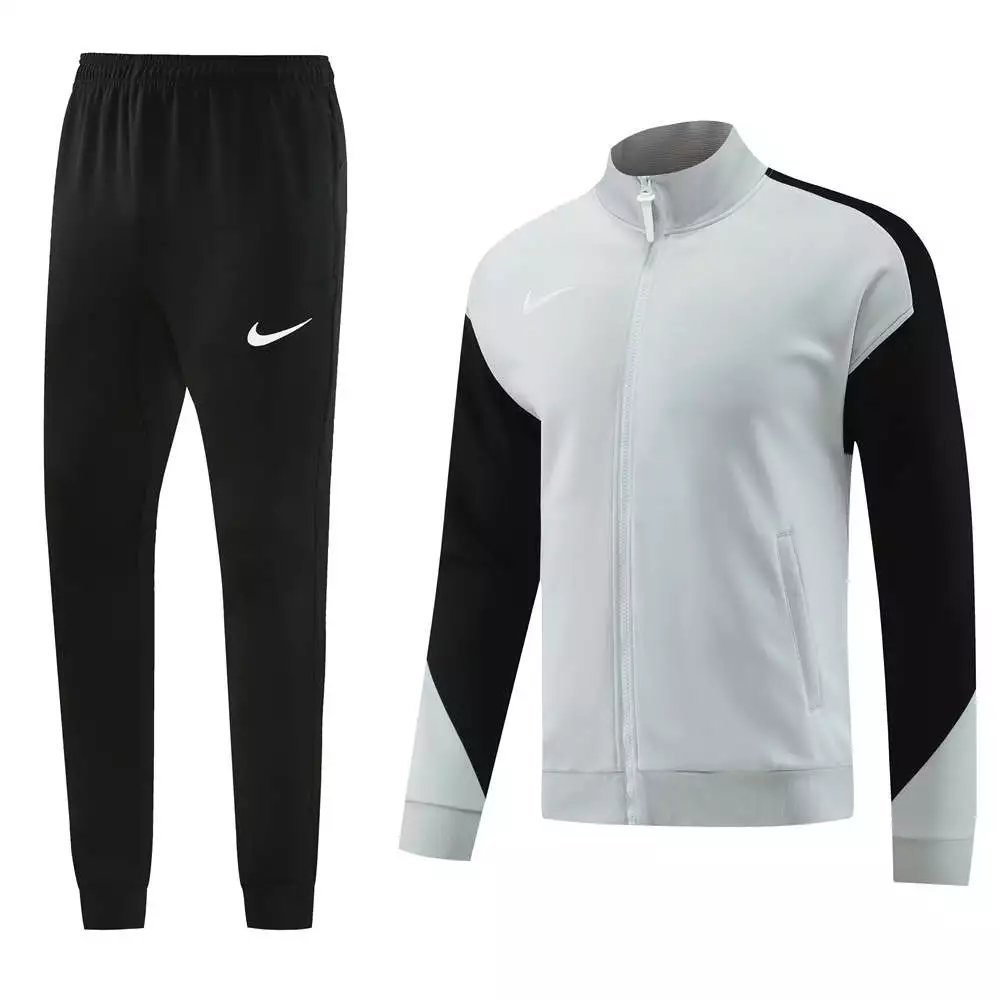 19 White 006