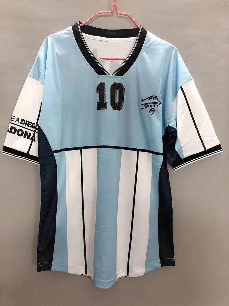 35 Blue and white 006