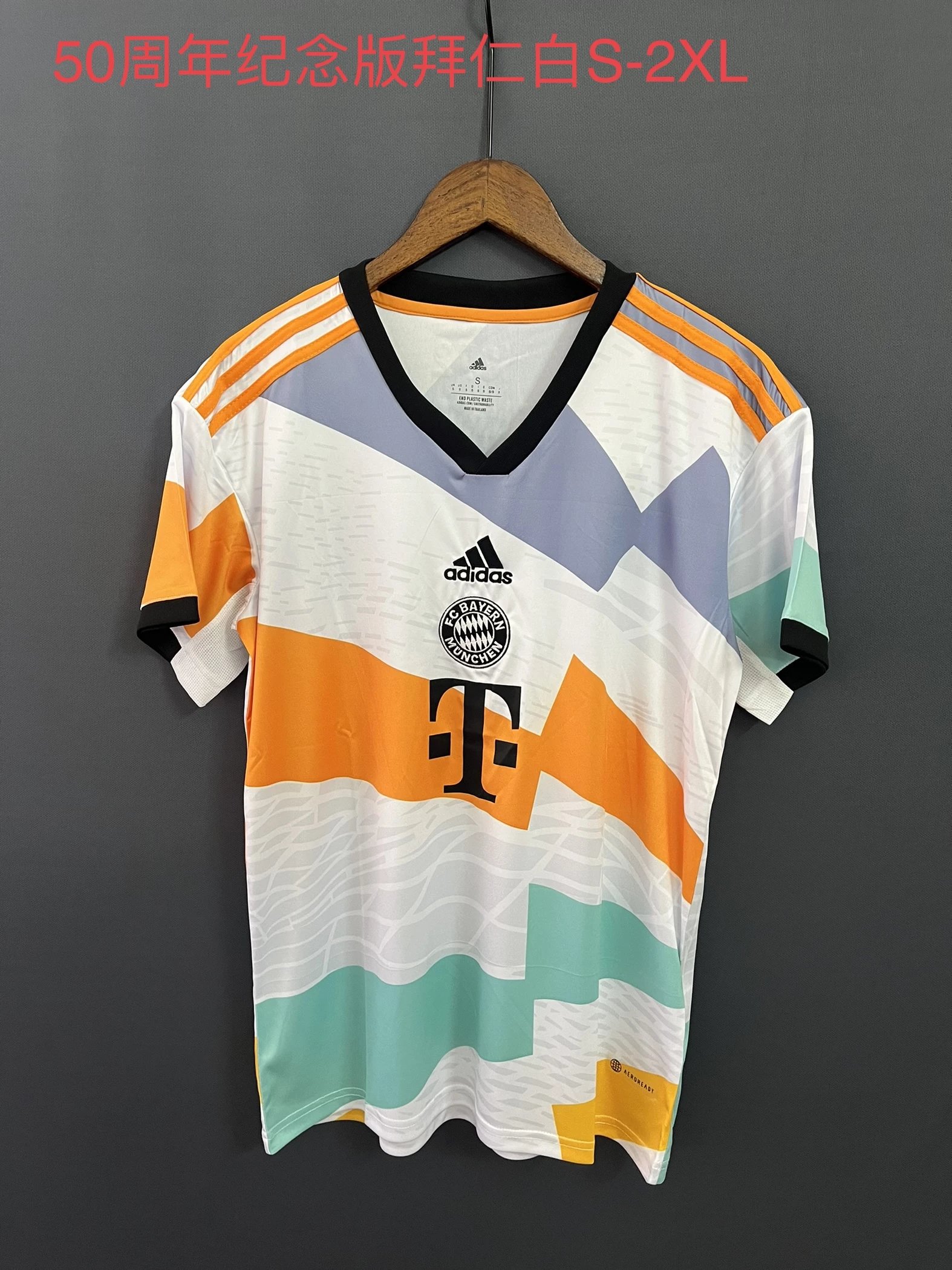 03 Yellowish white 006